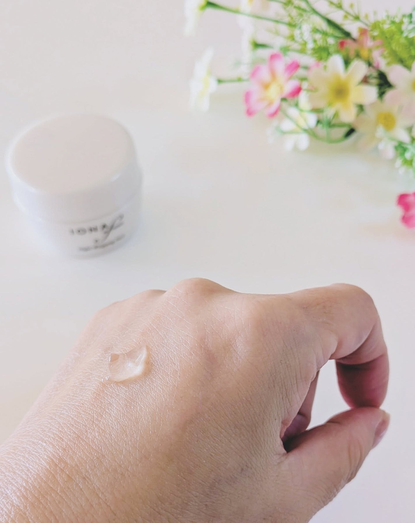 かなみ@フォロバ on LIPS 「【イオナエフナイトラッピングパック】乾燥が気になり始めて、夜の..」(5枚目)