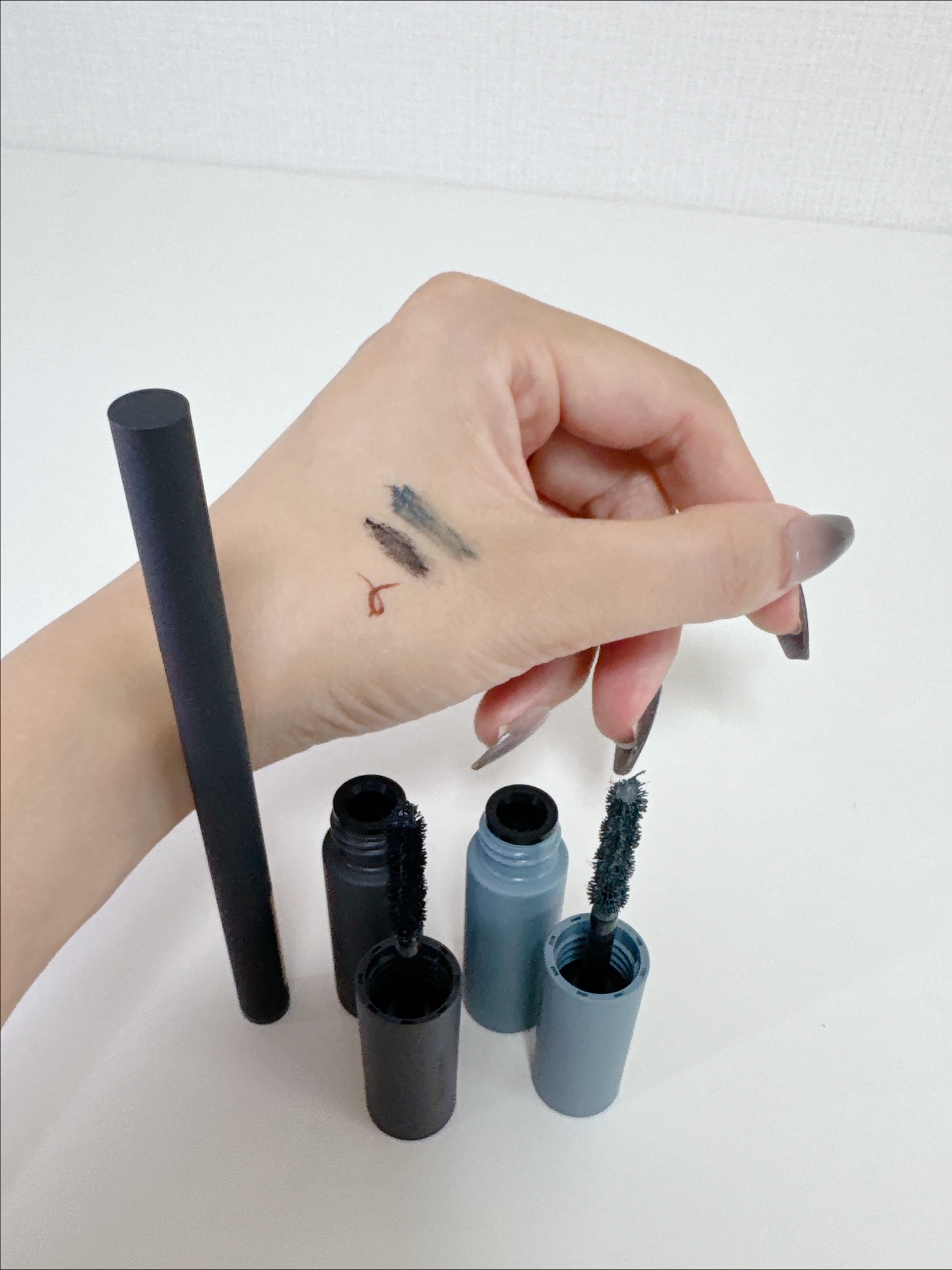 フェアリードロップス クアトロラッシュ（マスカラ フィルムタイプ）/FAIRYDROPS/マスカラを使ったクチコミ（2枚目）