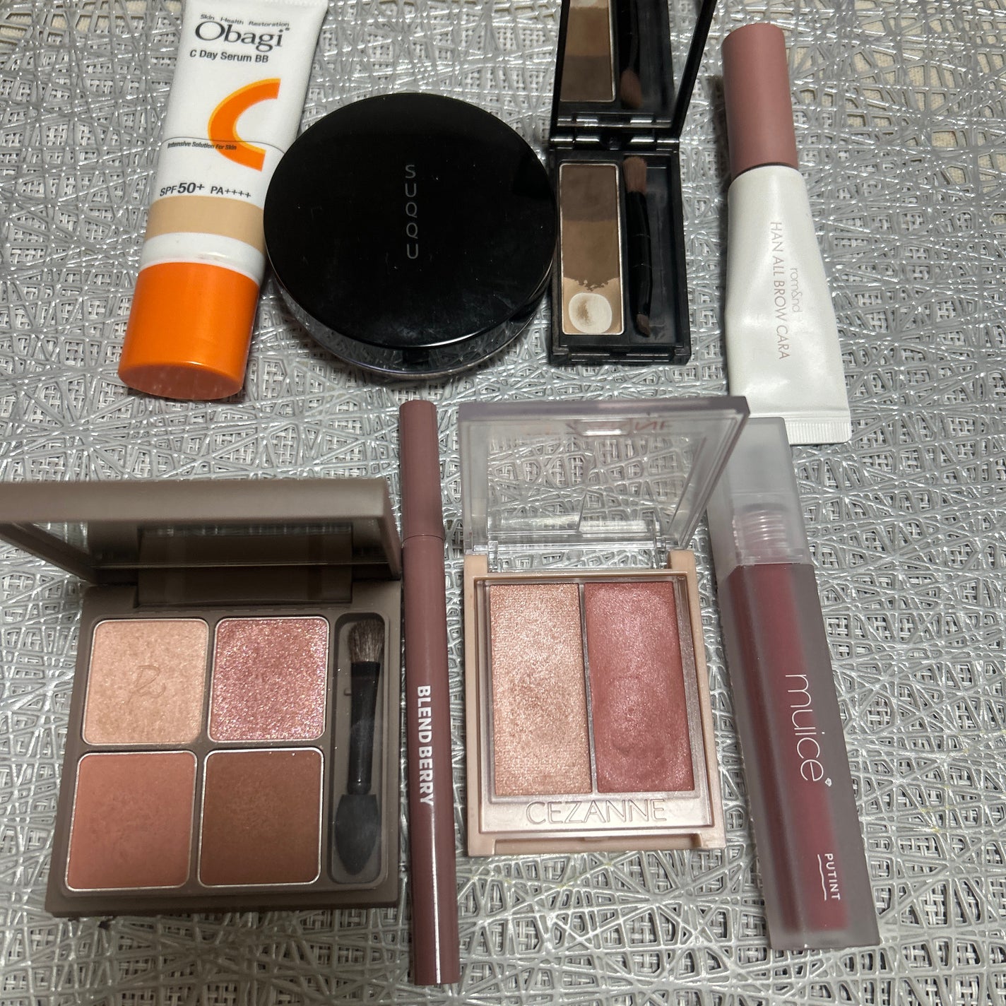 ケイト デザイニングアイブロウ3D/KATE/パウダーアイブロウを使ったクチコミ(2枚目)