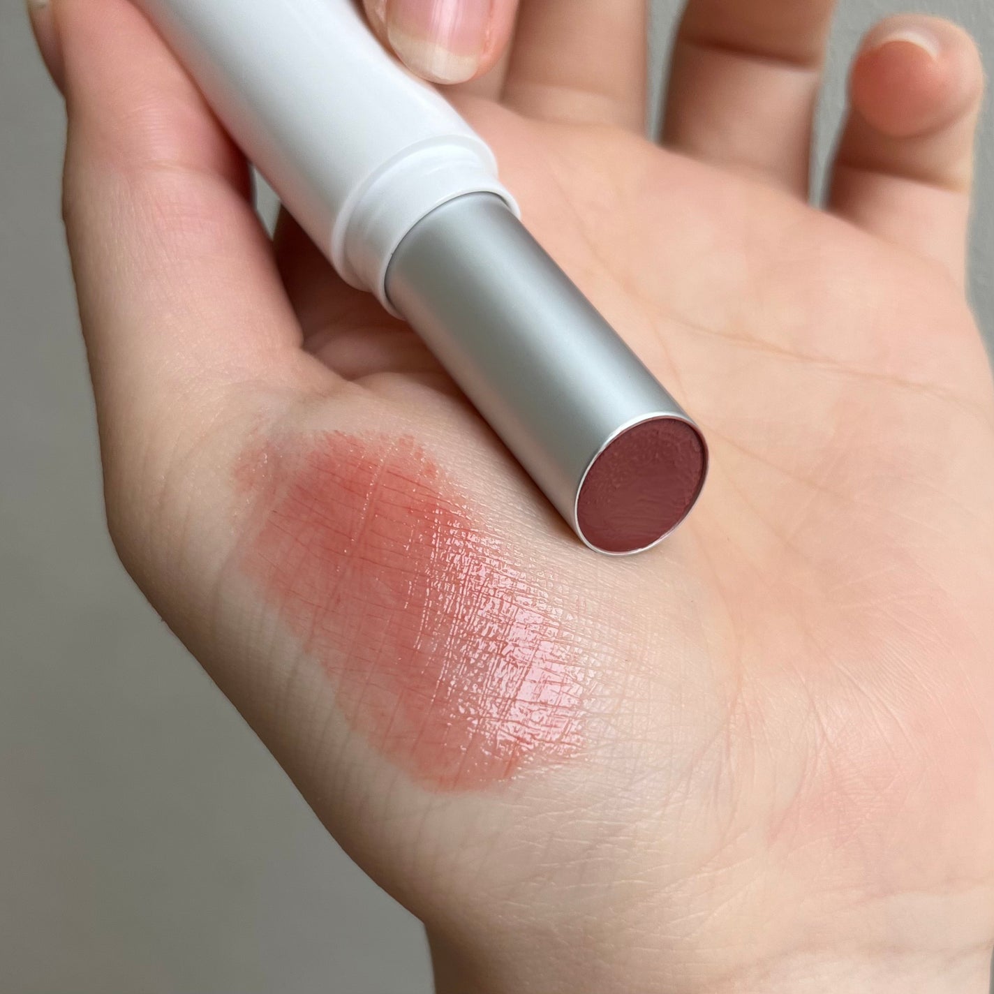 グラスティングメルティングバーム/rom&nd/リップバームを使ったクチコミ(3枚目)