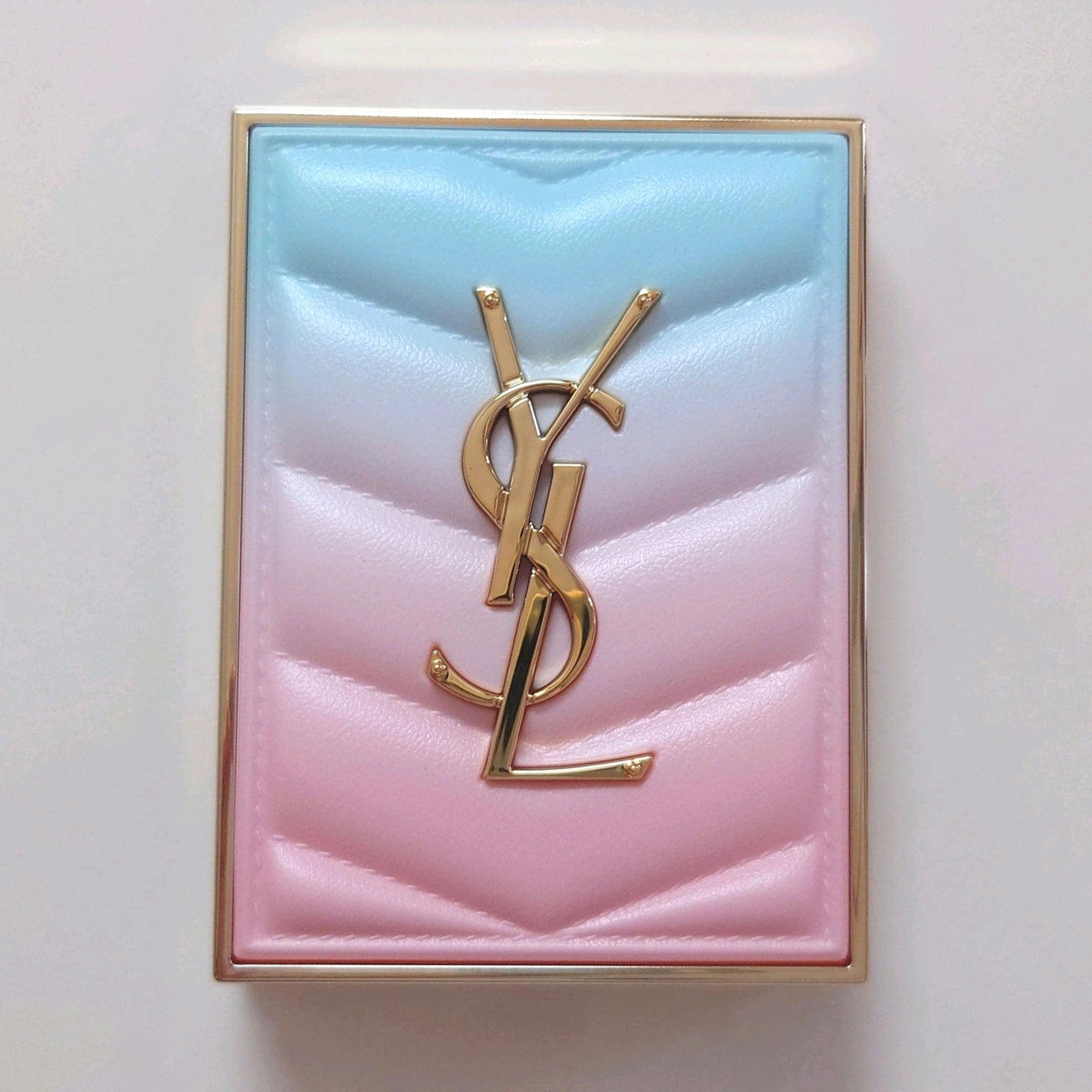 クチュール ミニ クラッチ/YVES SAINT LAURENT BEAUTE/アイシャドウパレットを使ったクチコミ(4枚目)