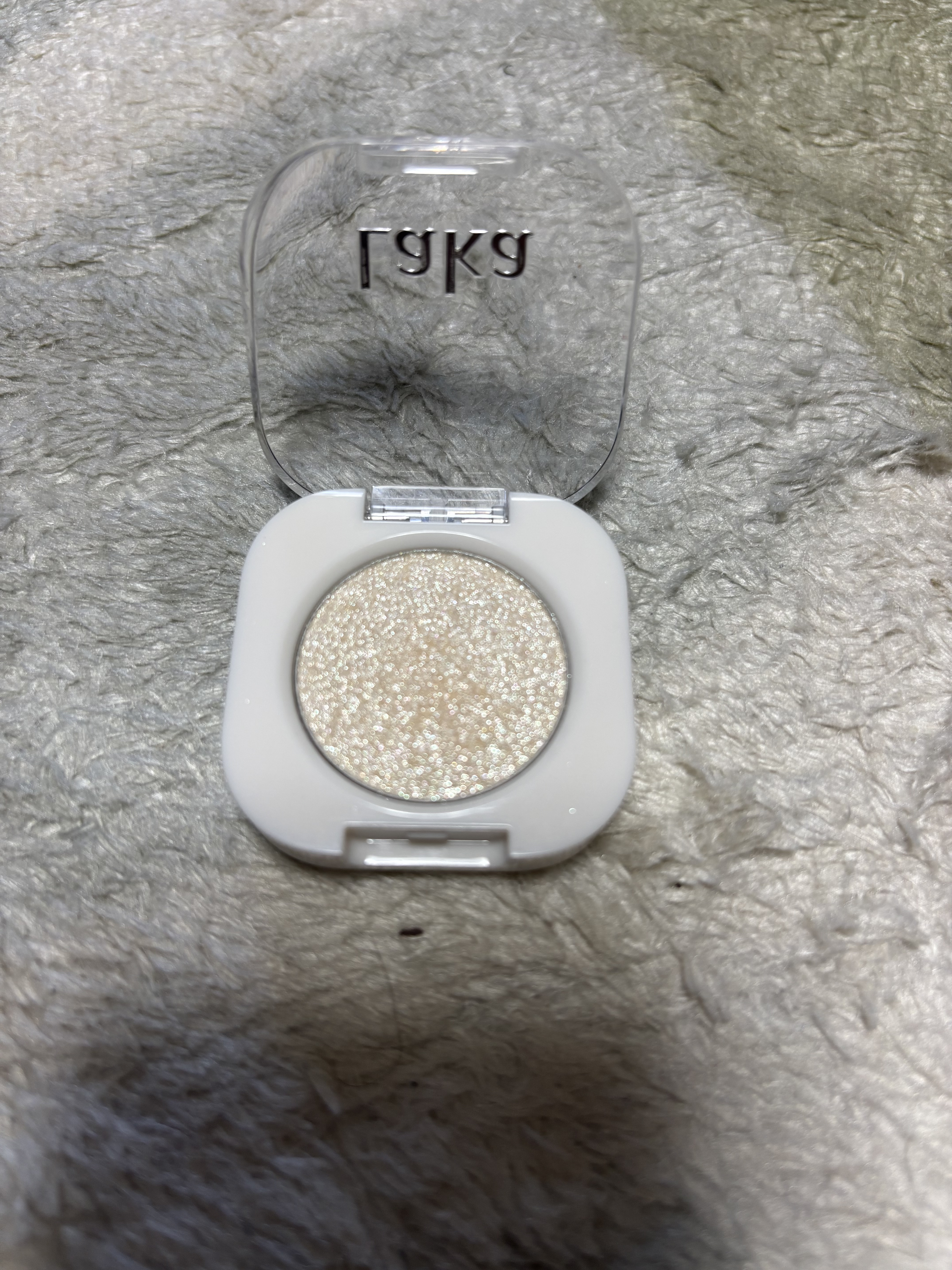 モノアイシャドウ/Laka/単色アイシャドウを使ったクチコミ（2枚目）