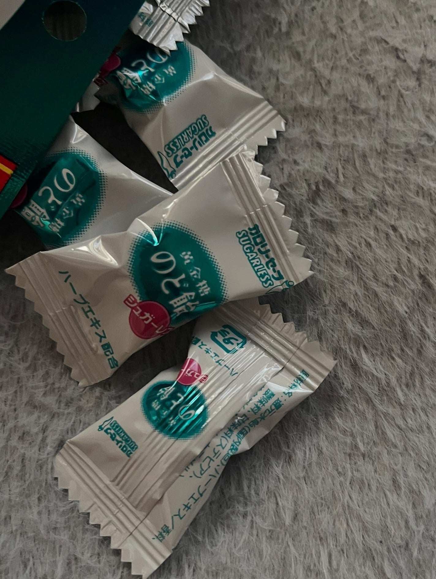 ひとりコスメ部 フォロバ100 on LIPS 「のど飴購入最近鼻炎がすごくて喉もイガイガする。シュガーレスの、..」(3枚目)