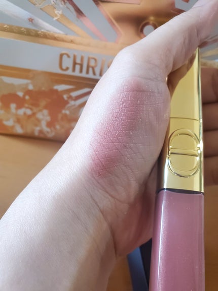 ルージュ ディオール シークイン リキッド デュオ(ホリデーコレクション 2025 限定品)/Dior/口紅・グロス・リップライナー・リップケアを使ったクチコミ(2枚目)