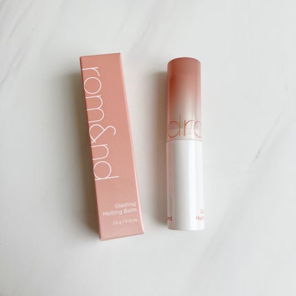 グラスティングメルティングバーム/rom&nd/リップバームを使ったクチコミ(1枚目)