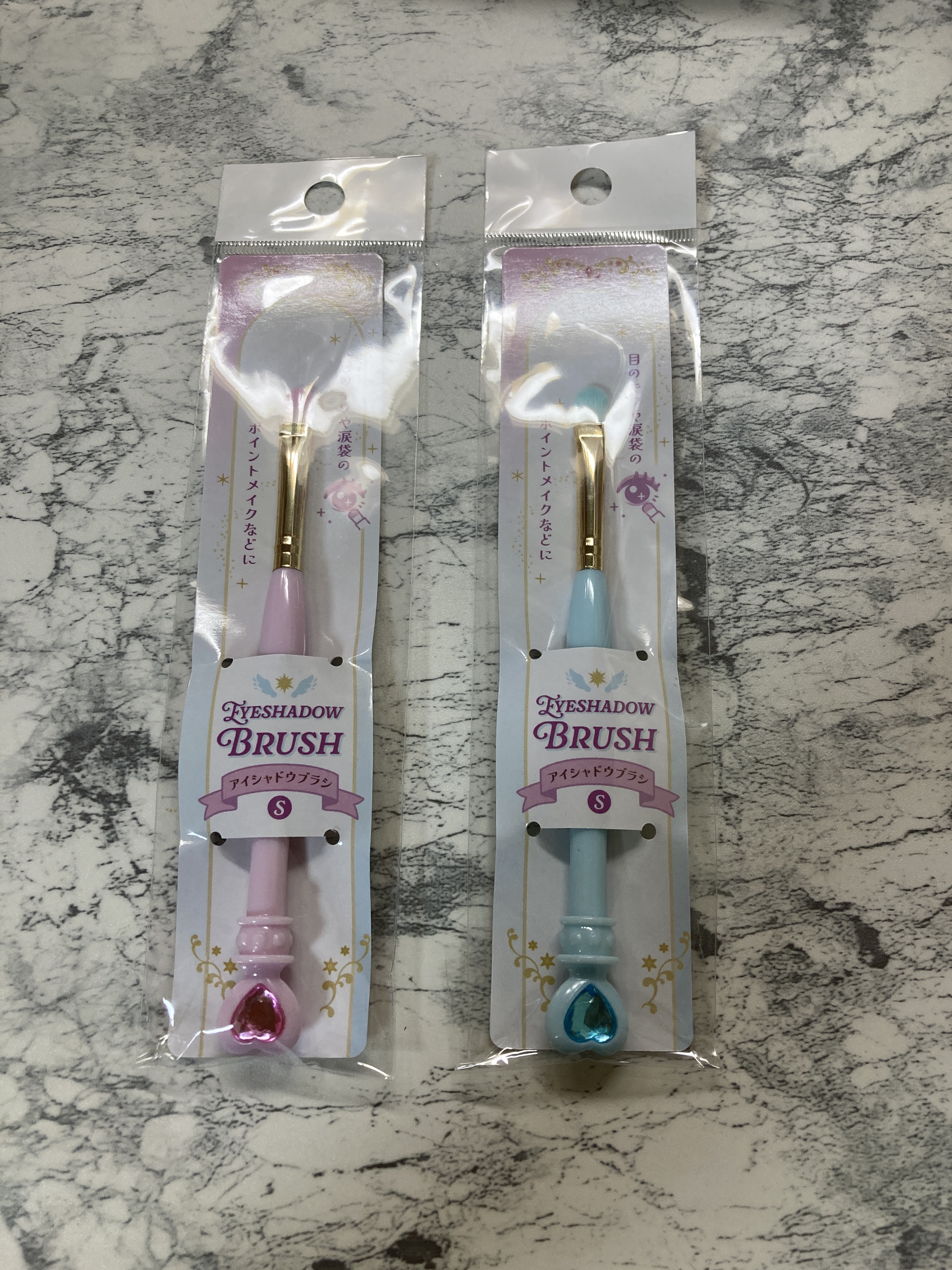 セリア アイシャドウブラシS 魔法少女風