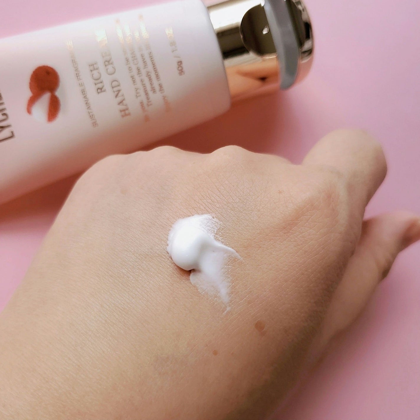 フレグランスリッチハンドクリーム(ライチ)/フェルナンダ/ハンドクリームを使ったクチコミ(2枚目)