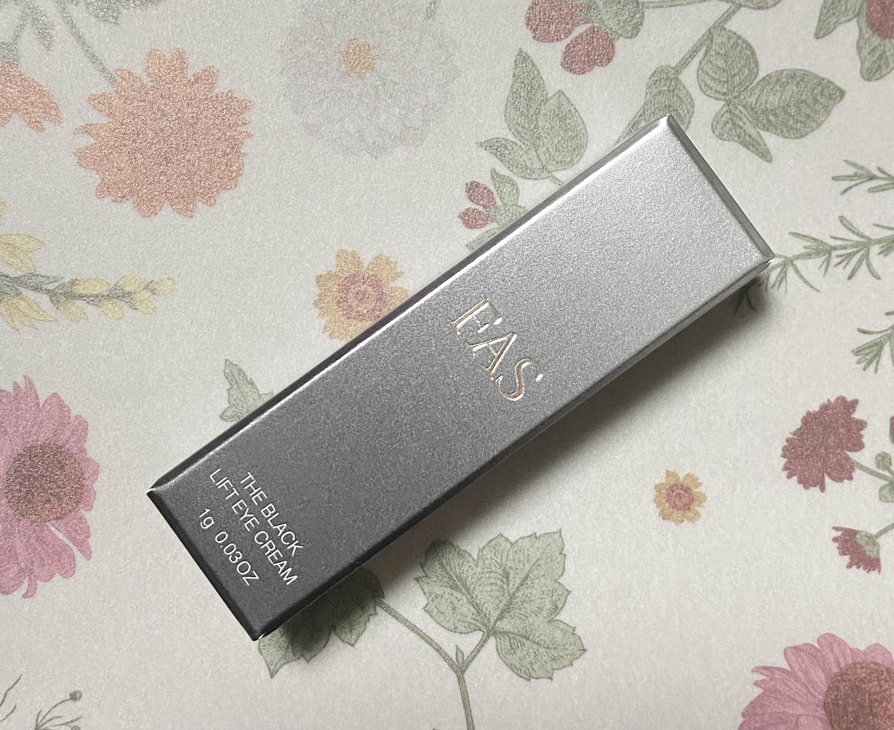 試してみた】FAS FAS ザ ブラック リフト アイクリームの効果・肌質別