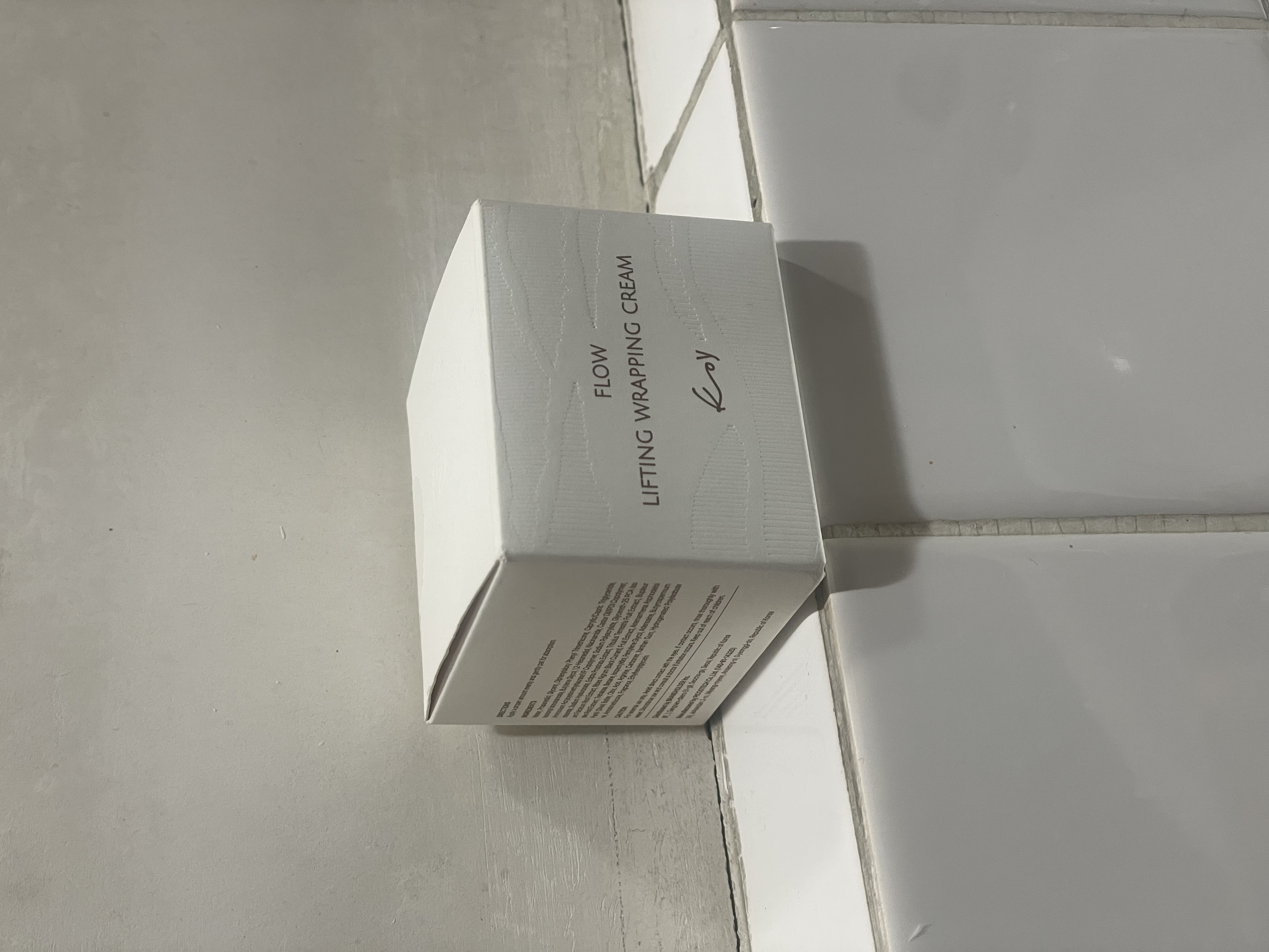 フローリフティングラッピングクリーム/koy/フェイスクリームを使ったクチコミ（1枚目）