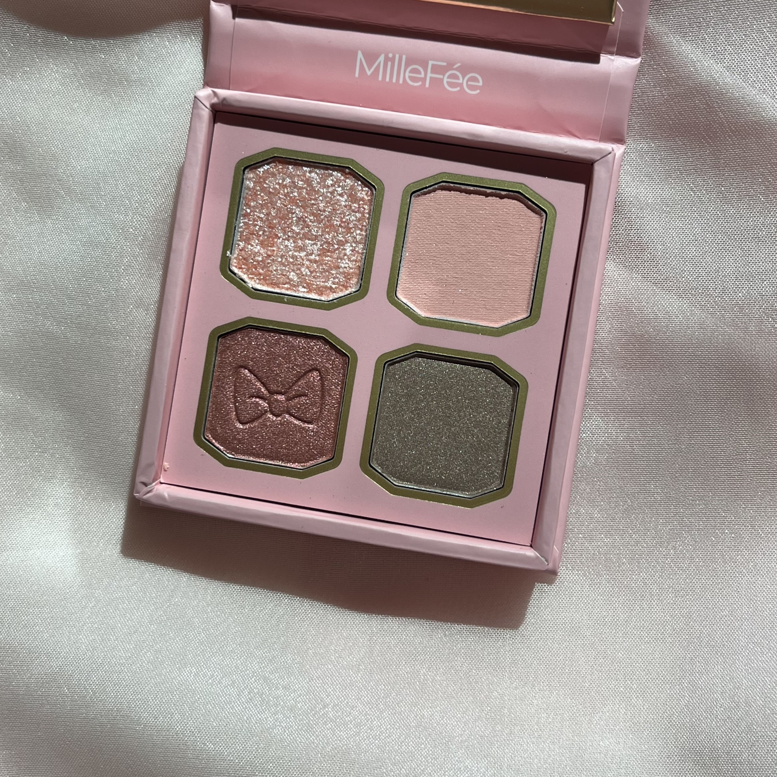 マイキティアイパレット M05 サイベリアン / ディズニー マリー/MilleFée/アイシャドウパレットを使ったクチコミ（2枚目）