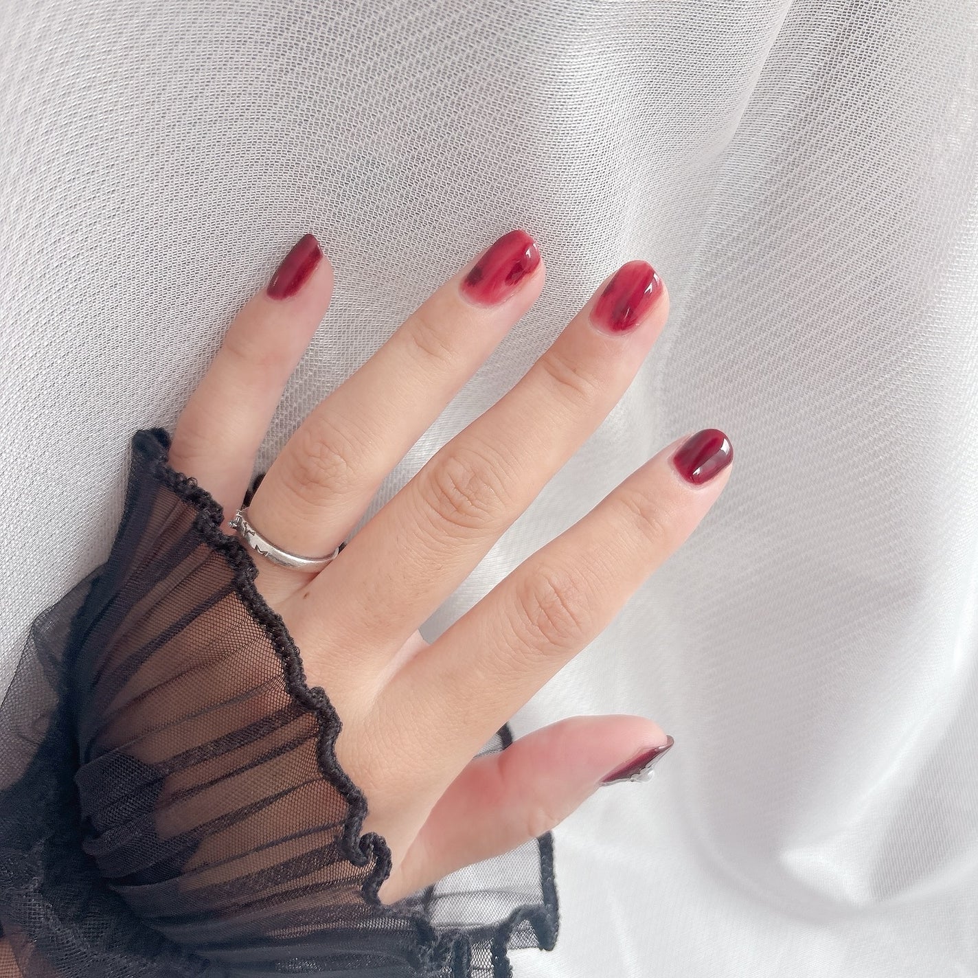 𝘼𝙮𝙪 ❦ 𝑆𝑒𝑙𝑓 𝑁𝑎𝑖𝑙 on LIPS 「❥こんばんは𓂅꙳𖤐セルフネイラーの@au_nailです♡先..」(5枚目)