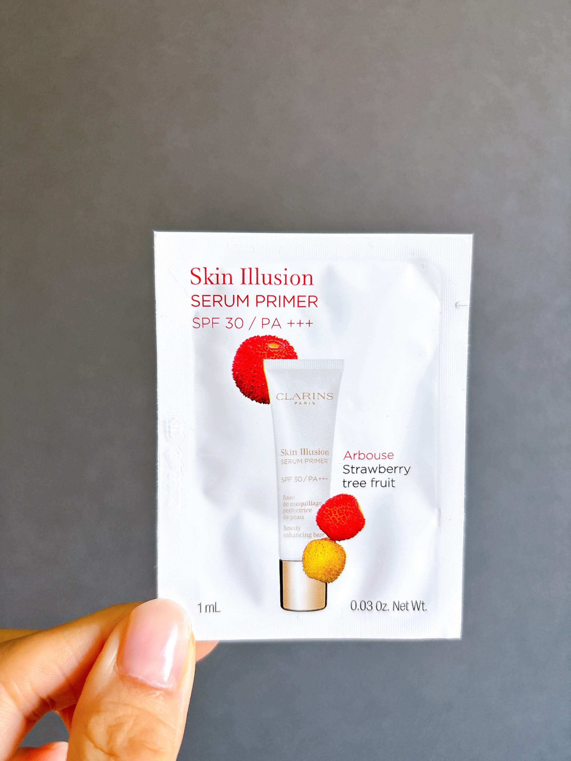 CLARINS スキン イリュージョン セラム プライマー（SPF30 / PA+++）のクチコミ「CLARINS

スキンイリュージョン
セラム　プライマー

伸びが良く化粧下地として
補正能.....」（1枚目）