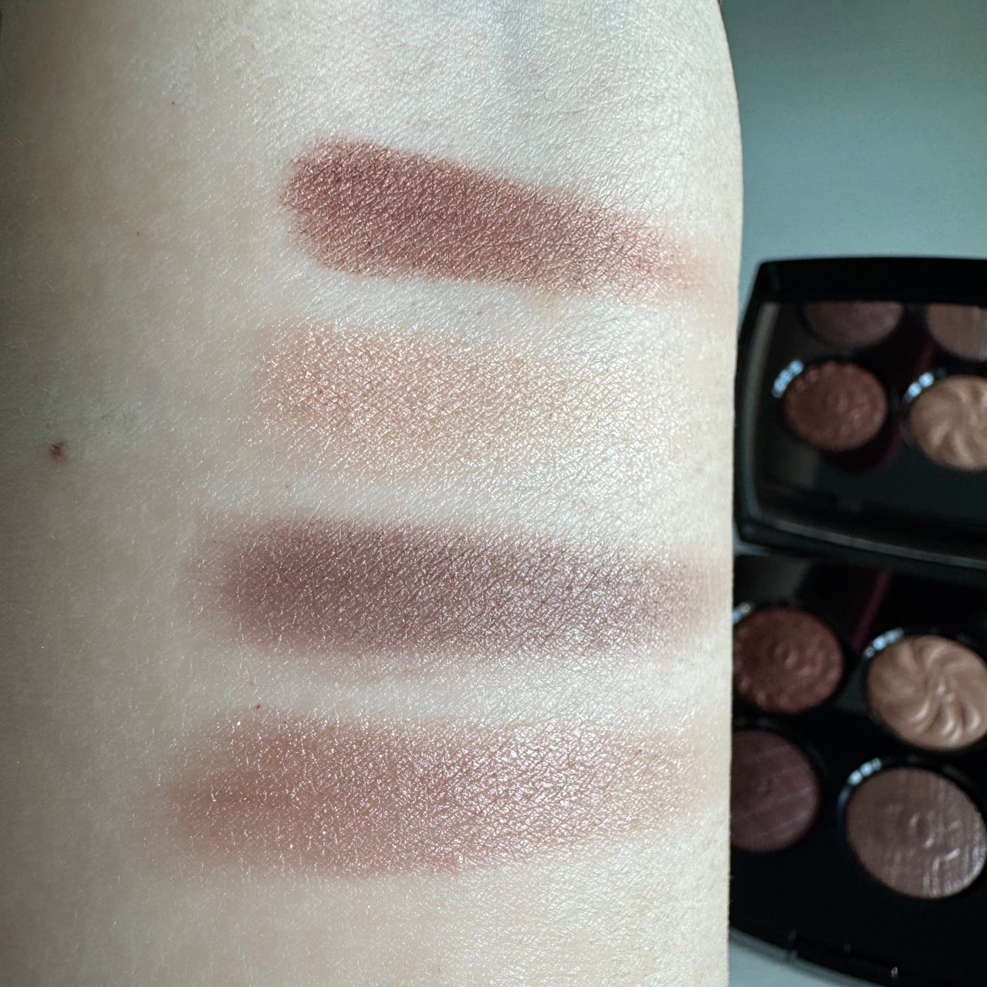 レ キャトル オンブル ブトン/CHANEL/アイシャドウパレットを使ったクチコミ(6枚目)