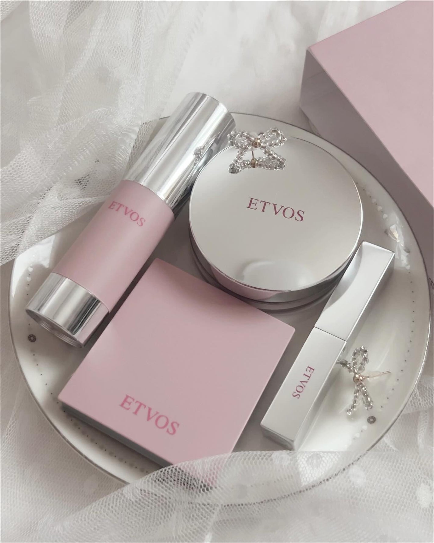 2025 ホリデーコフレ/エトヴォス/メイクアップキットを使ったクチコミ(8枚目)