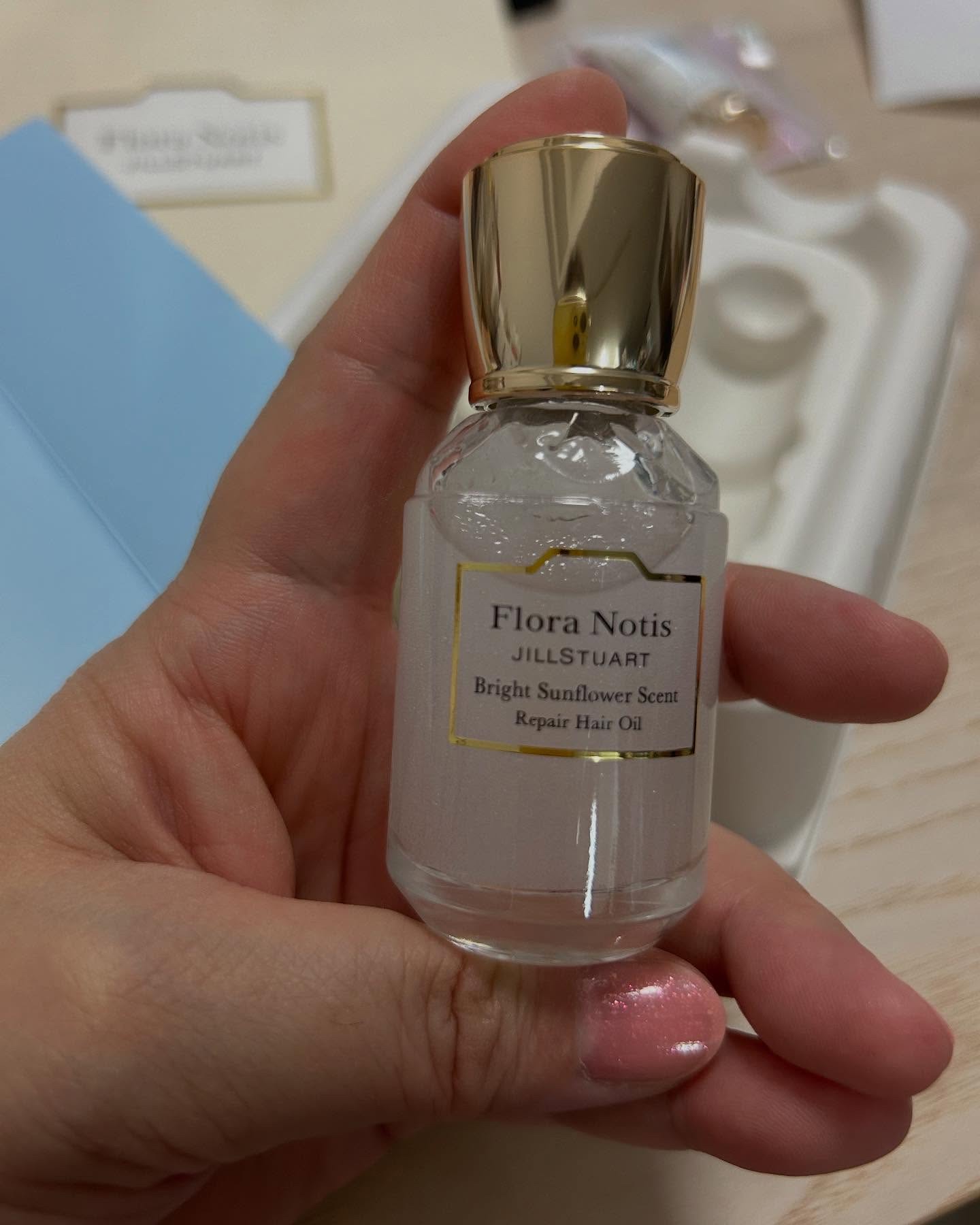 ブライトサンフラワー オードパルファン&リペアヘアオイル/Flora Notis JILL STUART/その他キットセットを使ったクチコミ（2枚目）