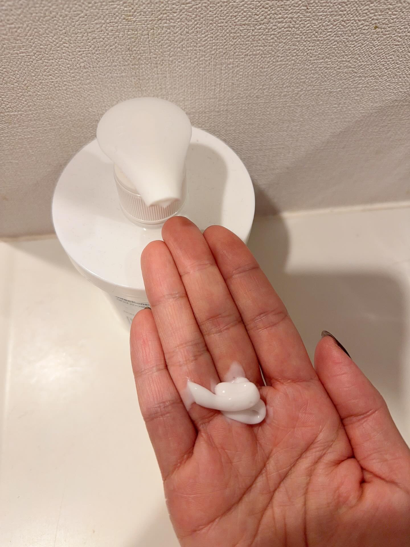 ADVANCED CLINICALS ヒアルロン酸 インスタントスキンハイドレーターのクチコミ「.
アドバンスドクリニカルズ
ヒアルロン酸 ボディクリーム
インスタントスキンハイドレーター
.....」（2枚目）