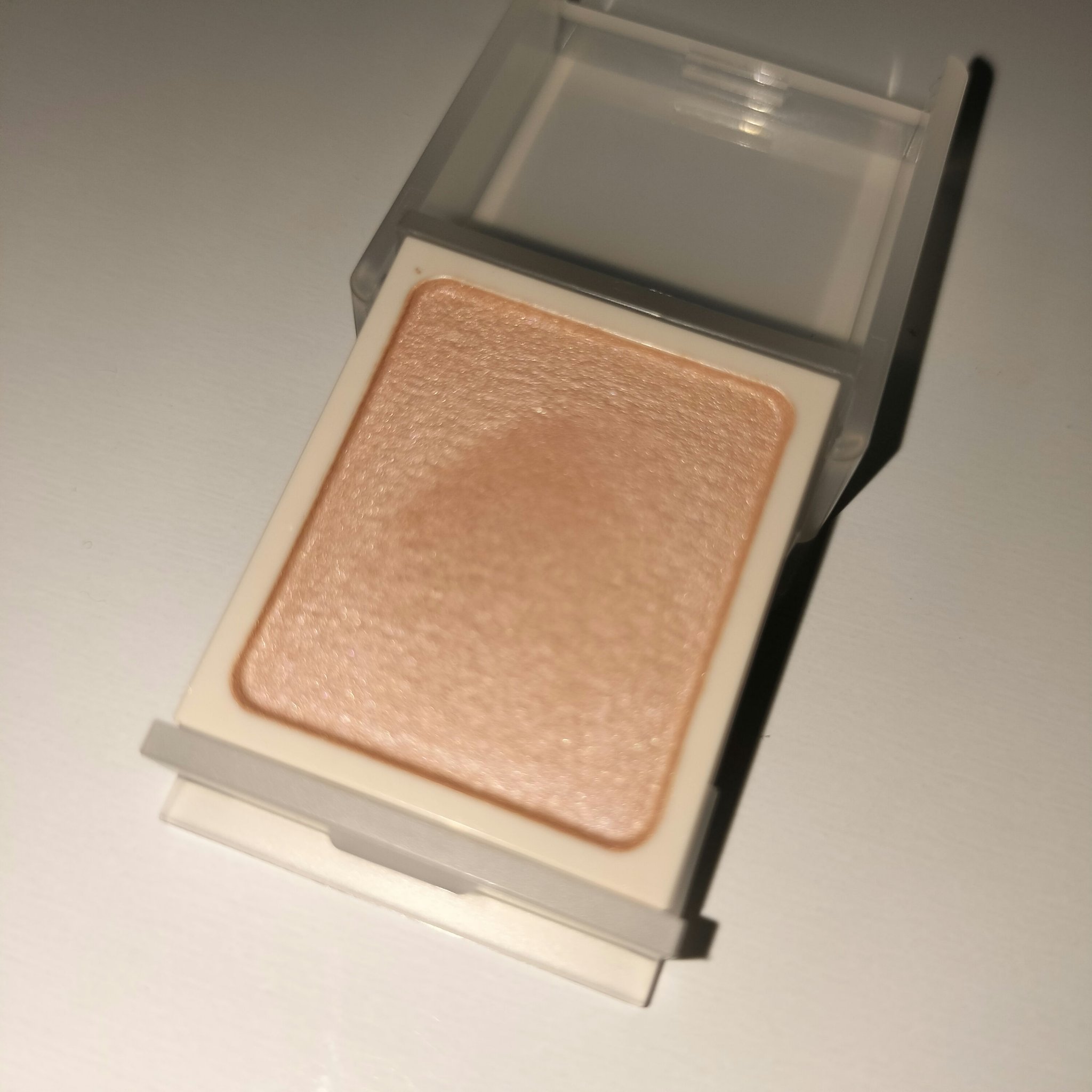 アイカラー/無印良品/単色アイシャドウを使ったクチコミ（2枚目）