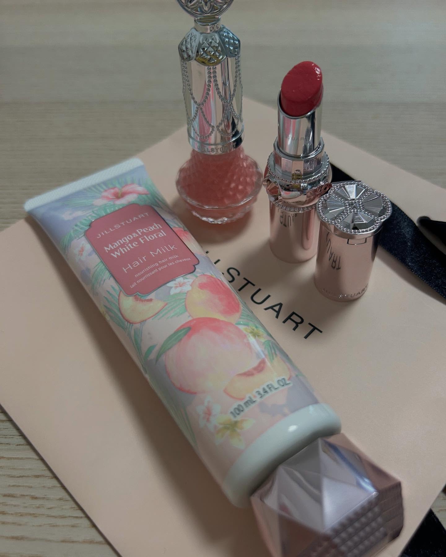 ジルスチュアート リップグロウ セラムバーム/JILL STUART/リップバームを使ったクチコミ（1枚目）