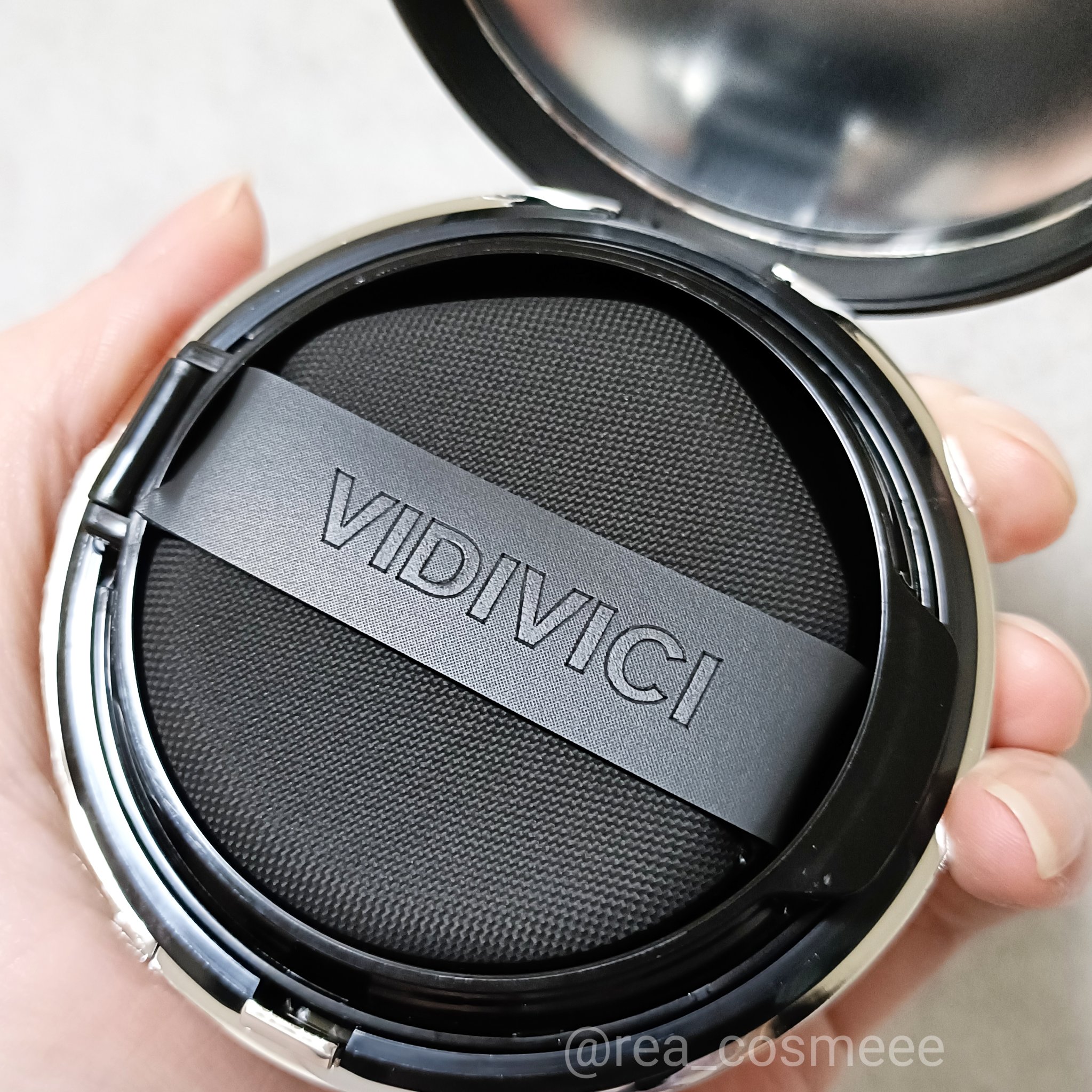 ブラックパーフェクション カバーフィットクッション/VIDIVICI/クッションファンデーションを使ったクチコミ（3枚目）