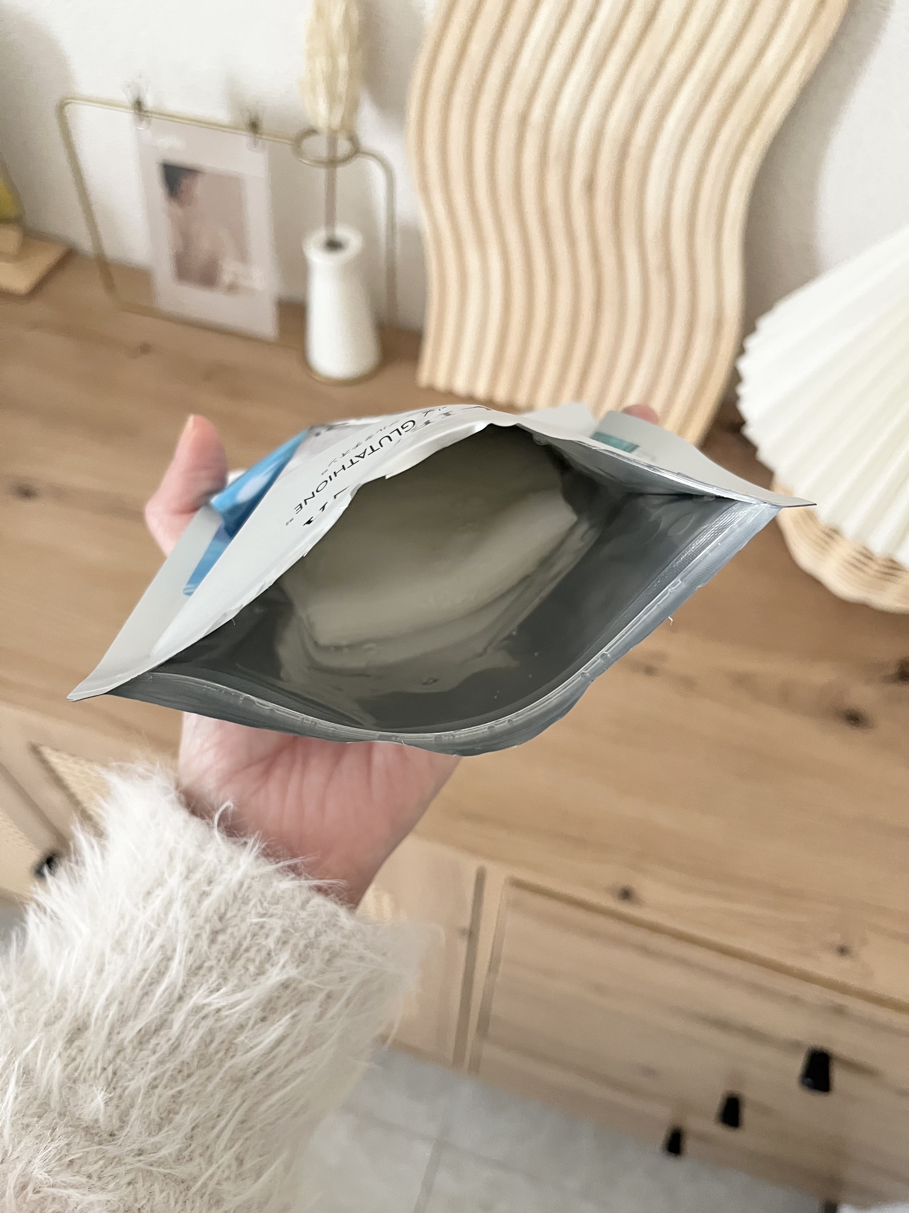 CICIBELLA エッセンスマスク RETINOL ＆ GLUTATHIONE/CICIBELLA/シートマスク・パックを使ったクチコミ（3枚目）