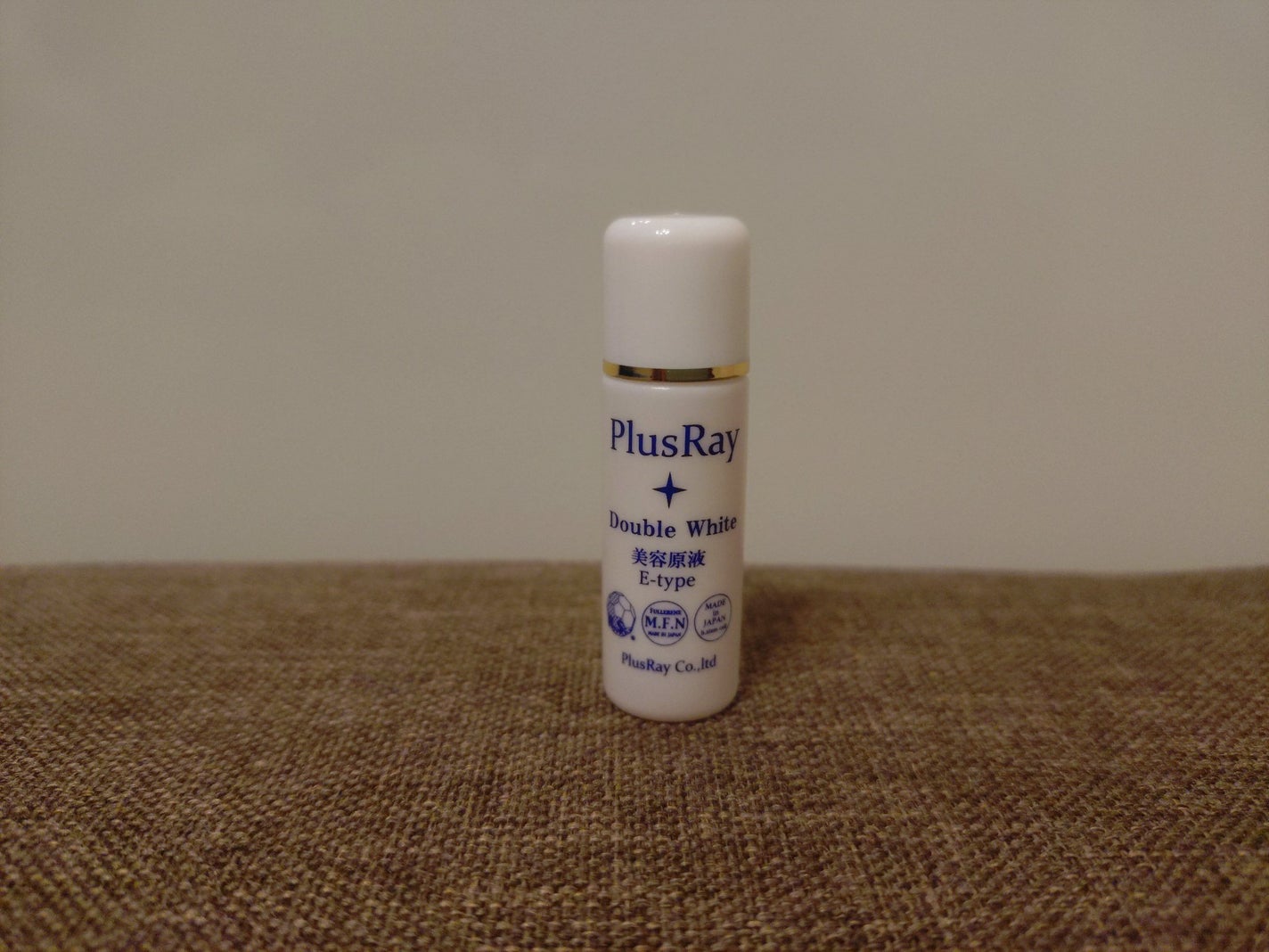 piari on LIPS 「プラスレイエクストラ ダブルホワイトEタイププラスレイ様よりサ..」(1枚目)