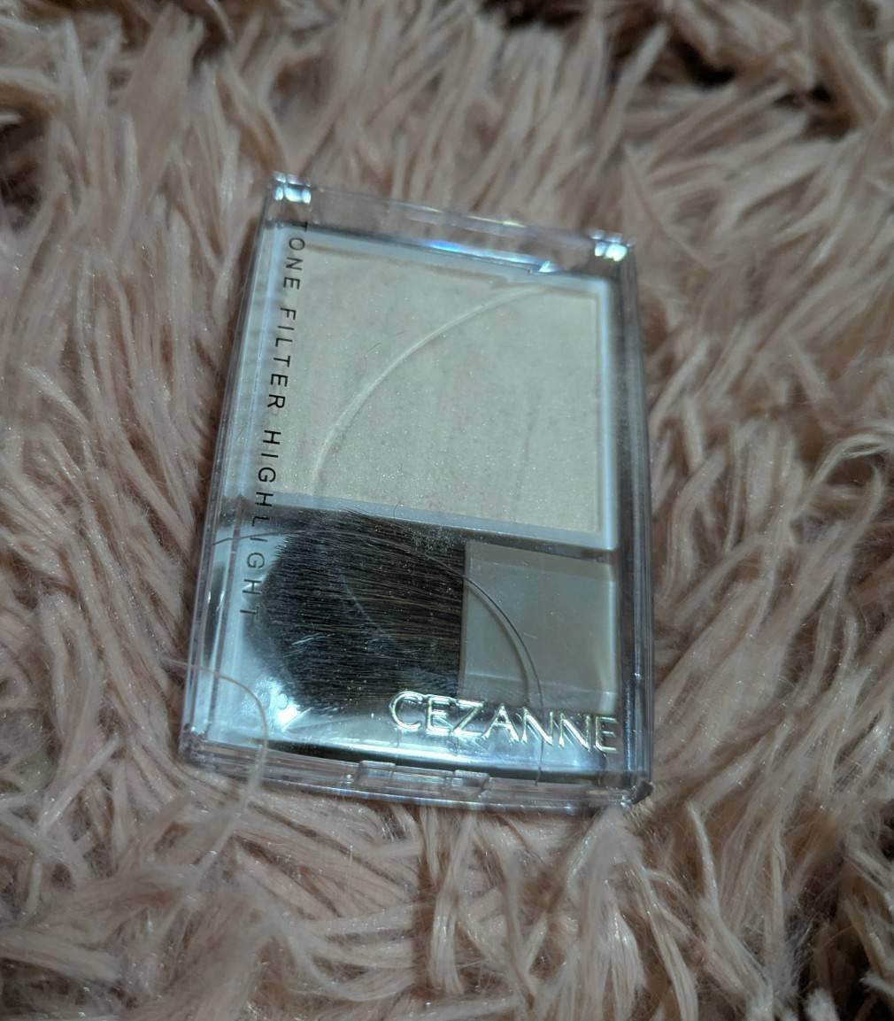 トーンフィルターハイライト/CEZANNE/パウダーハイライトを使ったクチコミ(1枚目)