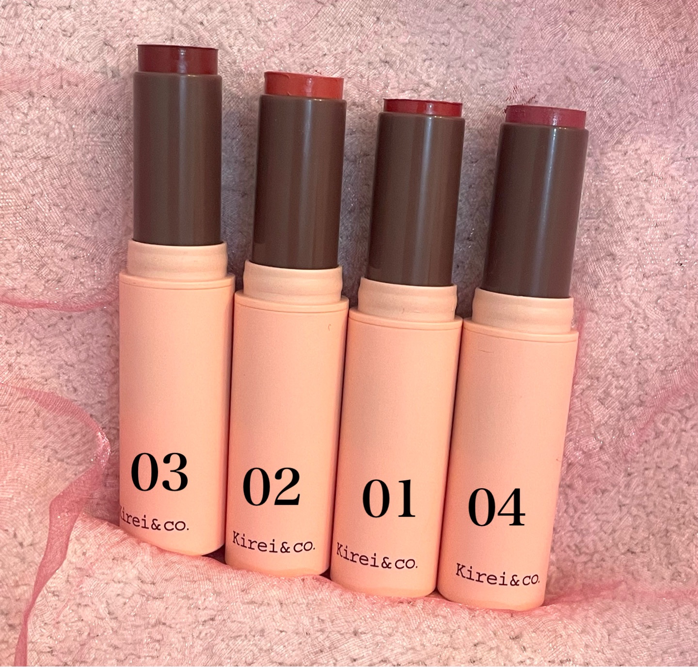 キレイアンドコー グロウインリップ 04 クリームモーヴ/Kirei&co./口紅を使ったクチコミ（3枚目）