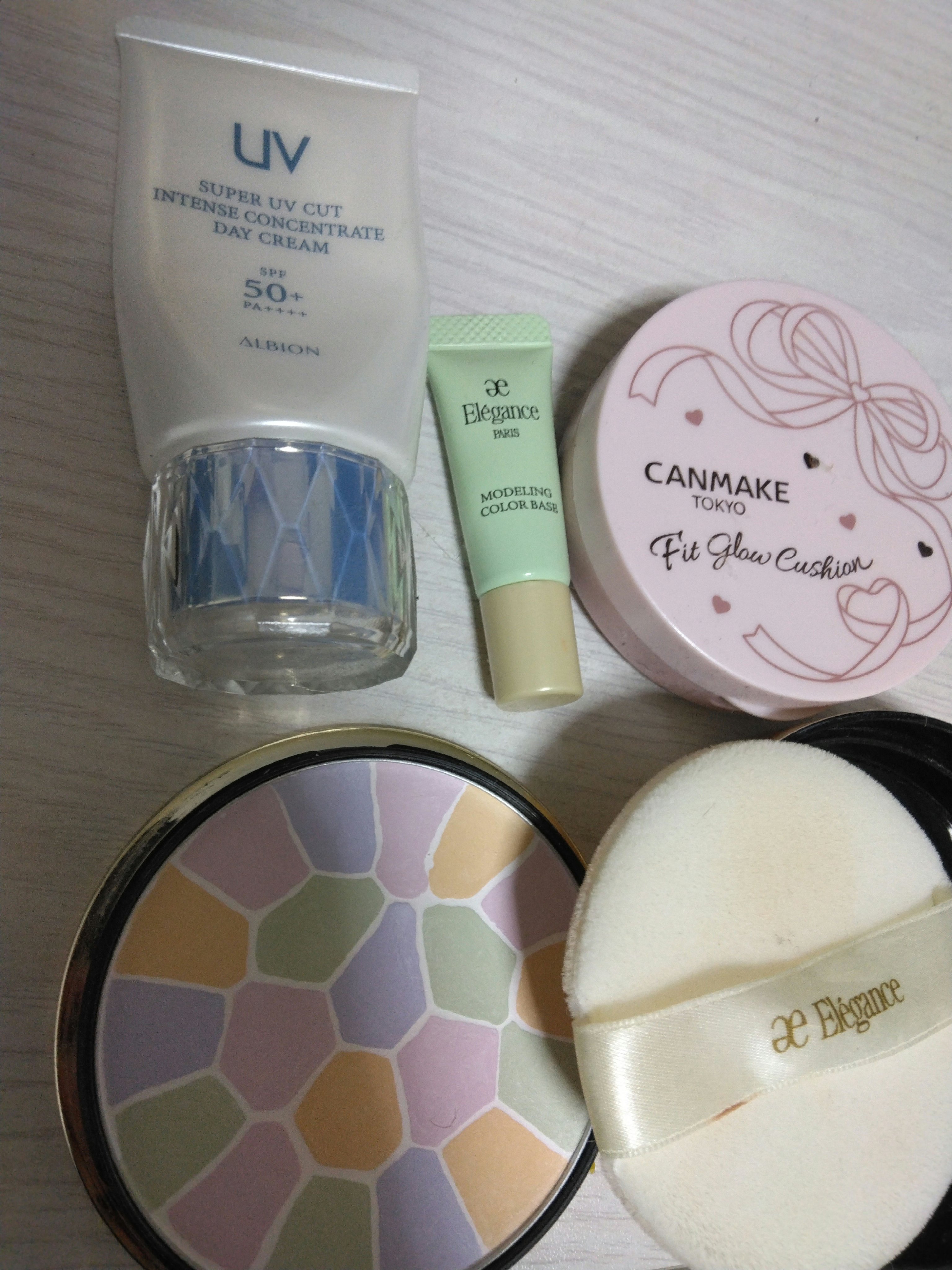 エレガンス ラ プードル オートニュアンス リクスィーズ/Elégance/プレストパウダーを使ったクチコミ（1枚目）