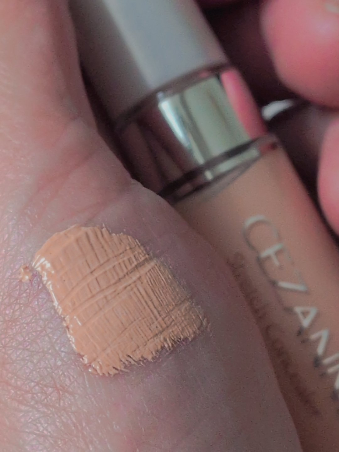 ストレッチコンシーラー/CEZANNE/リキッドコンシーラーを使ったクチコミ（3枚目）