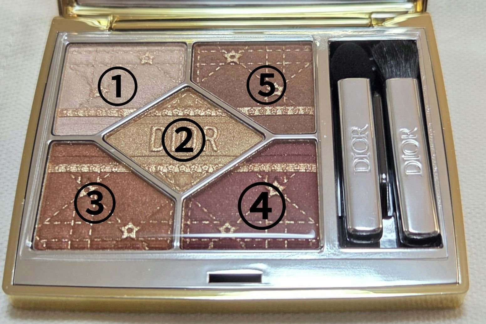 ディオールショウ サンク クルール（ホリデーコレクション 2025 限定品）/Dior/アイシャドウを使ったクチコミ（2枚目）