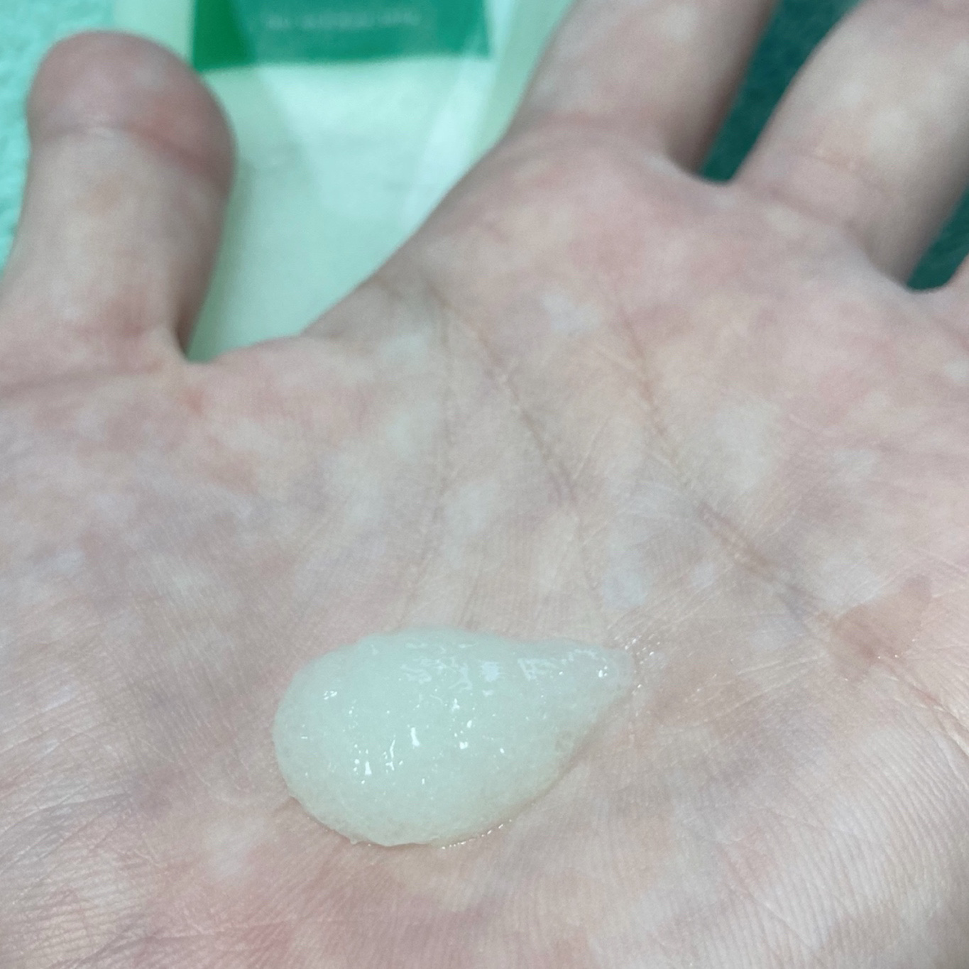 ローズマリー スカルプ スクラブ/AROMATICA/ヘッドスクラブを使ったクチコミ（2枚目）