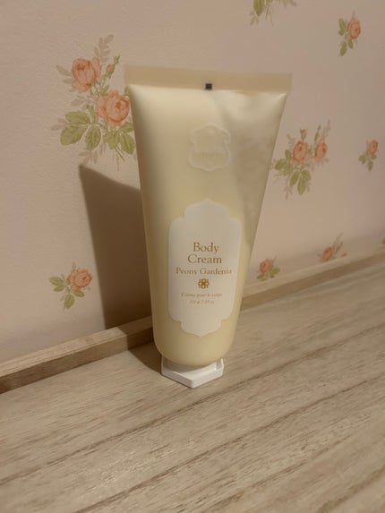 ボディクリーム チューブ ピオニーガーデニア/Laline/ボディクリームを使ったクチコミ(1枚目)