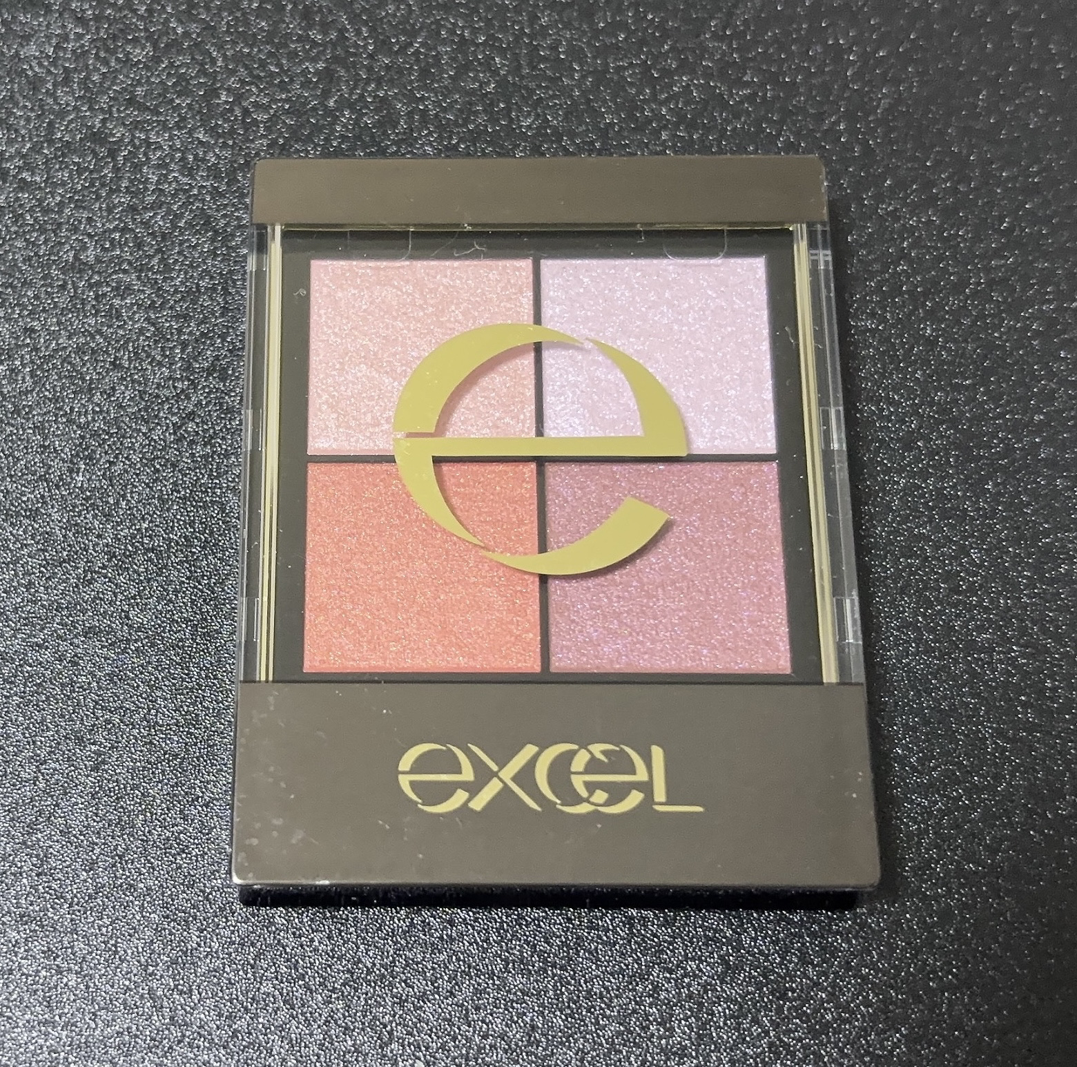 リアルクローズシャドウ/excel/アイシャドウパレットを使ったクチコミ（2枚目）