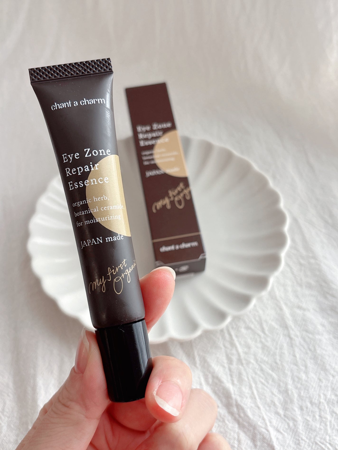 アイゾーンリペアエッセンス/chant a charm /アイケア・アイクリームを使ったクチコミ(5枚目)