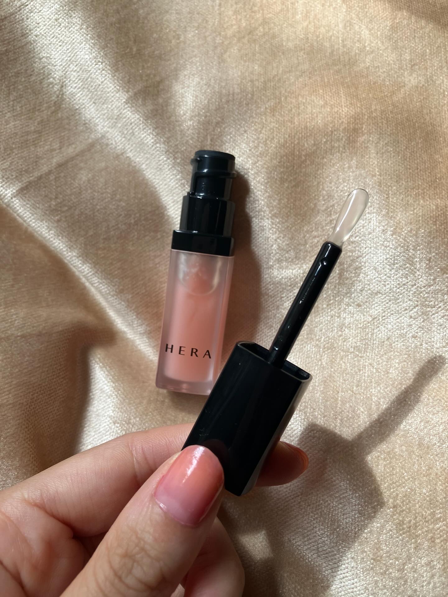 センシュアルヌードグロス/HERA/リップグロスを使ったクチコミ（2枚目）