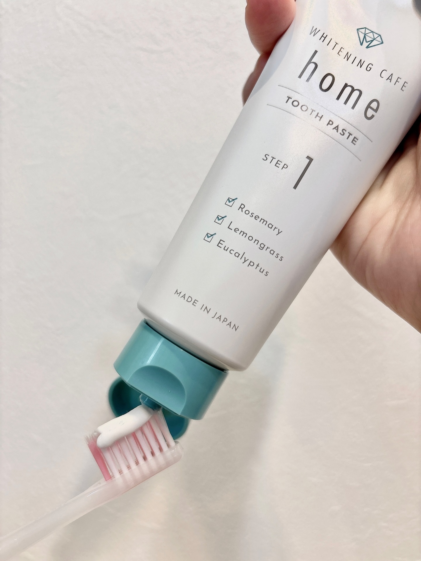 ホワイトニングカフェホーム/WHITENING CAFEhome/歯磨き粉を使ったクチコミ（3枚目）