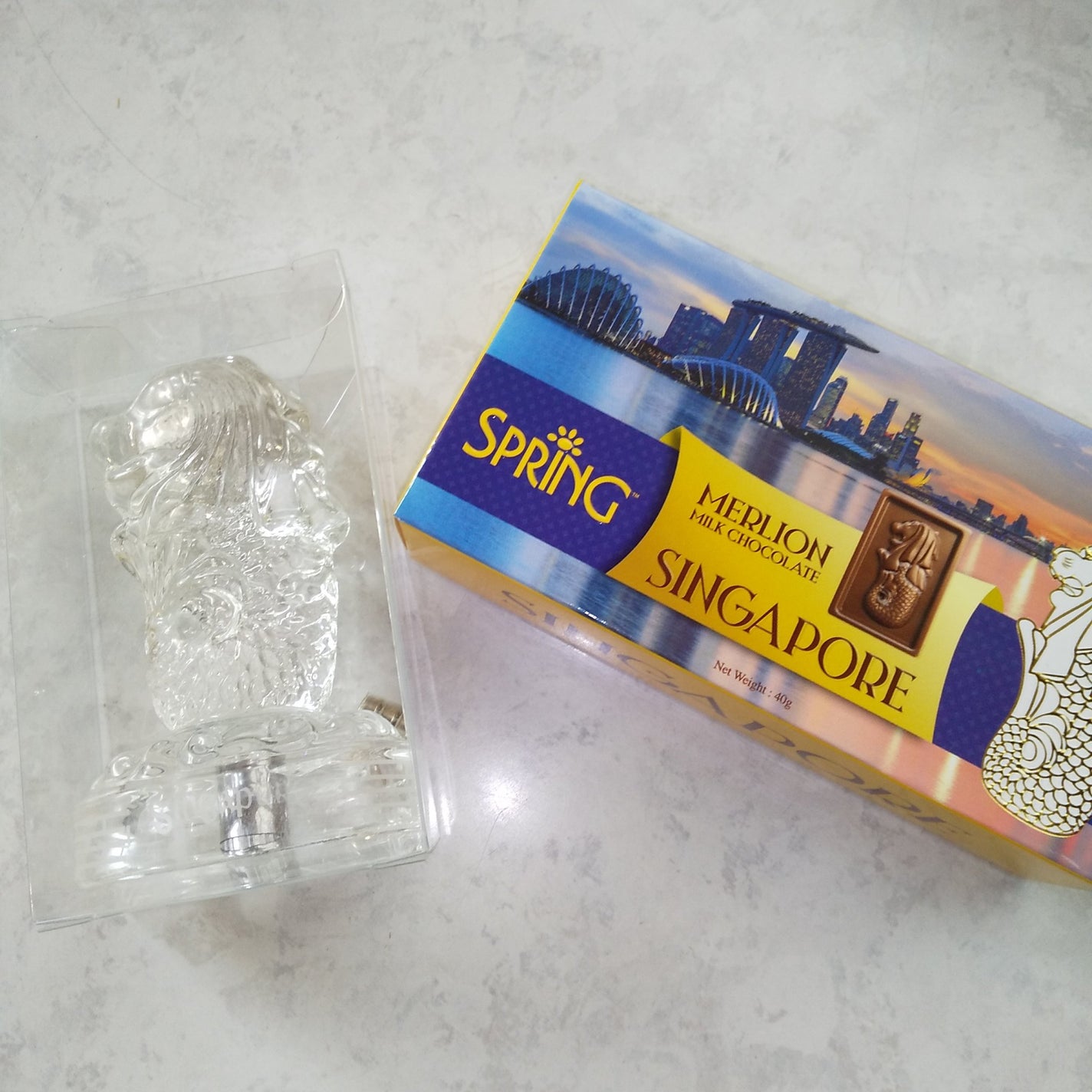 ピー on LIPS 「シンガポールおみやげ────────────もらったチョコ#シ..」(3枚目)