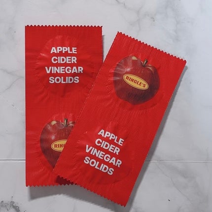 TEAZEN アサビ(アップルサイダービネガー)のクチコミ「食べるリンゴ酢!?🍎
RINGLE'S アサビキャンディ❤︎.*
英国産プレミアムリンゴ酢.....」(2枚目)