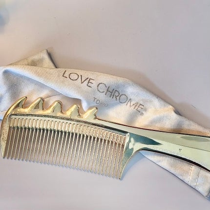 K24GP スカルプカッサ ゴールド/LOVECHROME/ヘアコームを使ったクチコミ(2枚目)