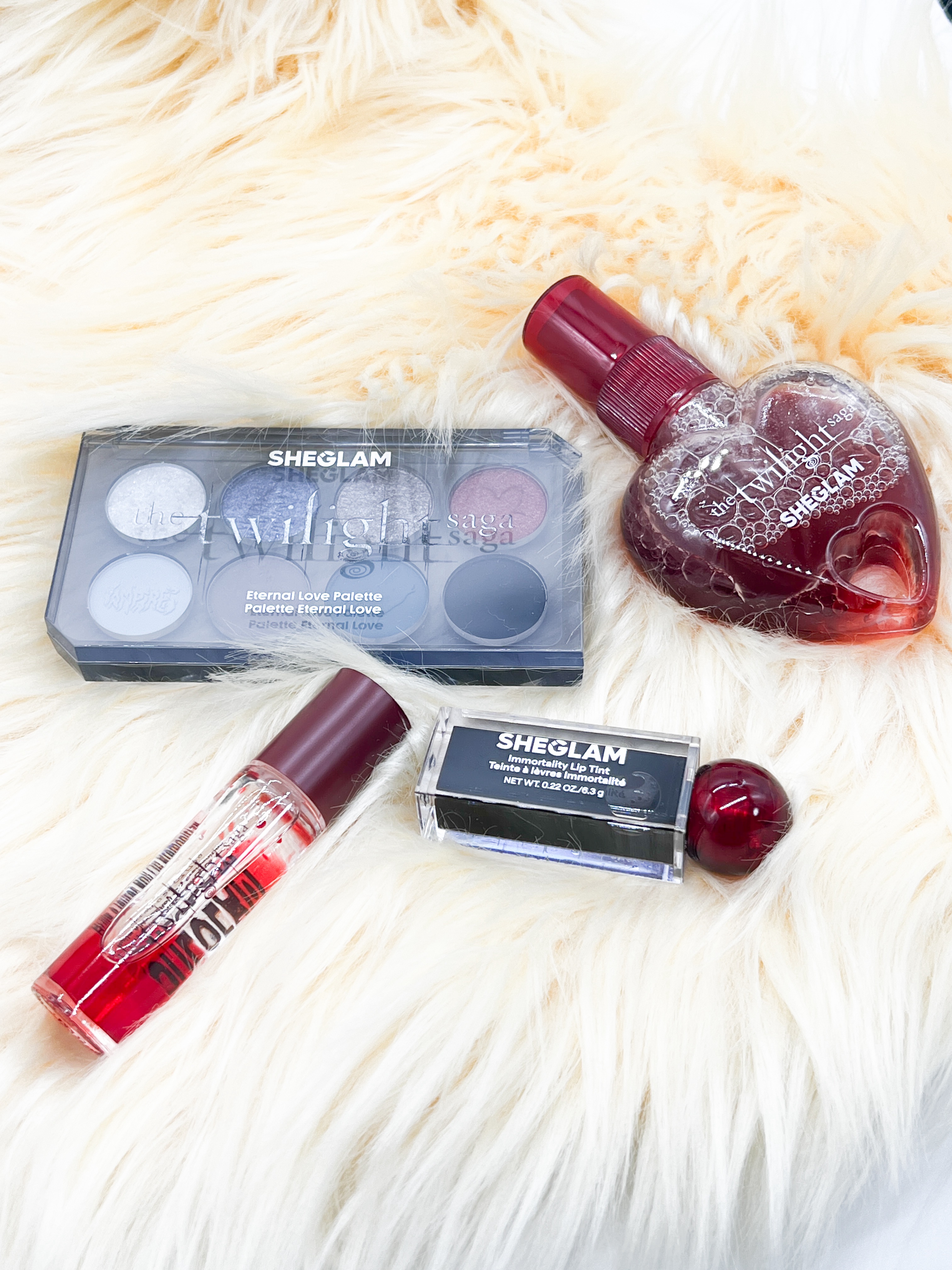 
2025 Japan SHEGLAM X THE TWILIGHT SAGA COLLECTION Campaign

SHEGLAMのトワイライトシリーズはホリデーにぴったりな可愛いコスメ♥️

リップは発色がいいのにカサカサしない😳