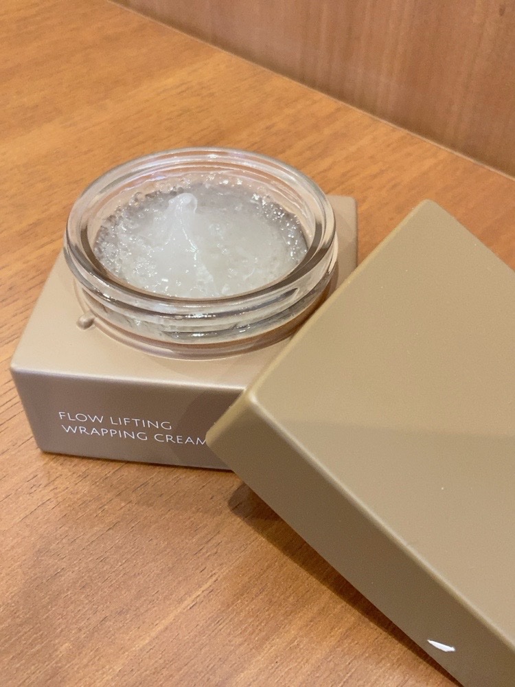 フローリフティングラッピングクリーム/koy/フェイスクリームを使ったクチコミ（2枚目）