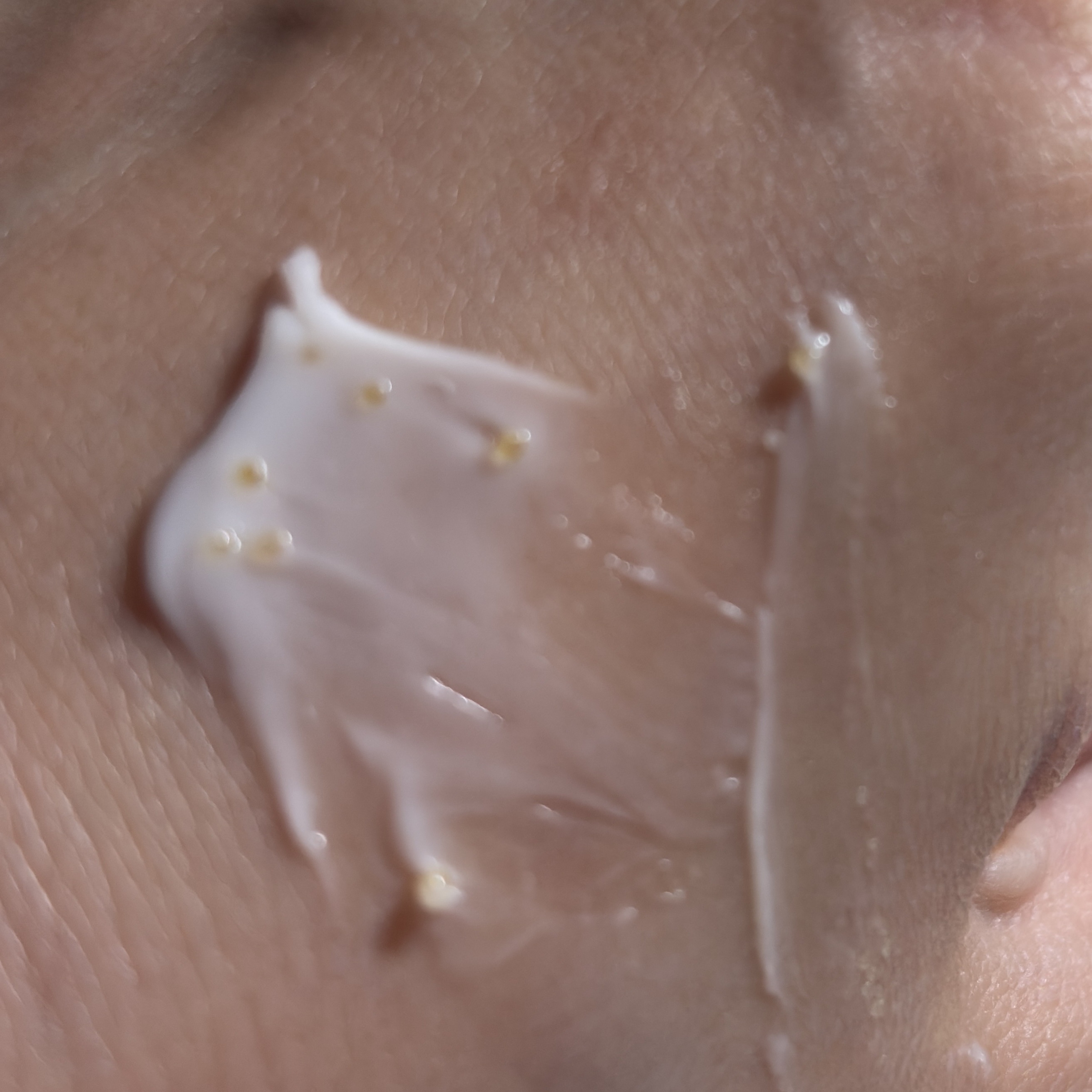 ビューティーチャージ ナイトスペリア/アトリックス/ハンドクリームを使ったクチコミ（3枚目）