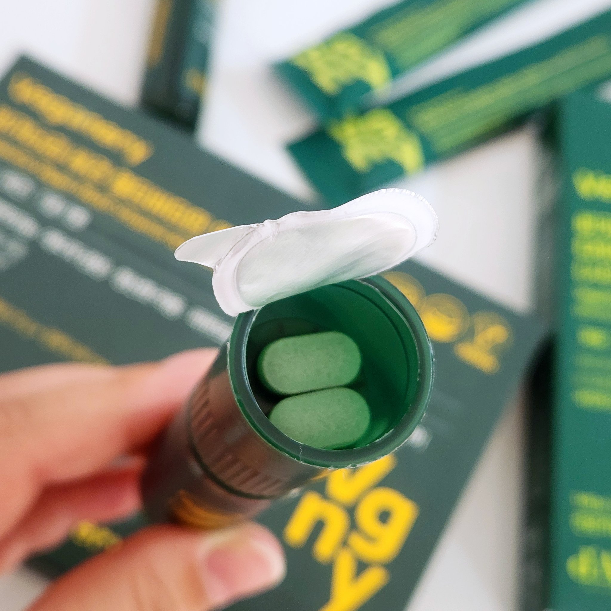 ヴィーガナリー マルチビタミン＆ビューティー/ダルバ/美容サプリメントを使ったクチコミ（2枚目）