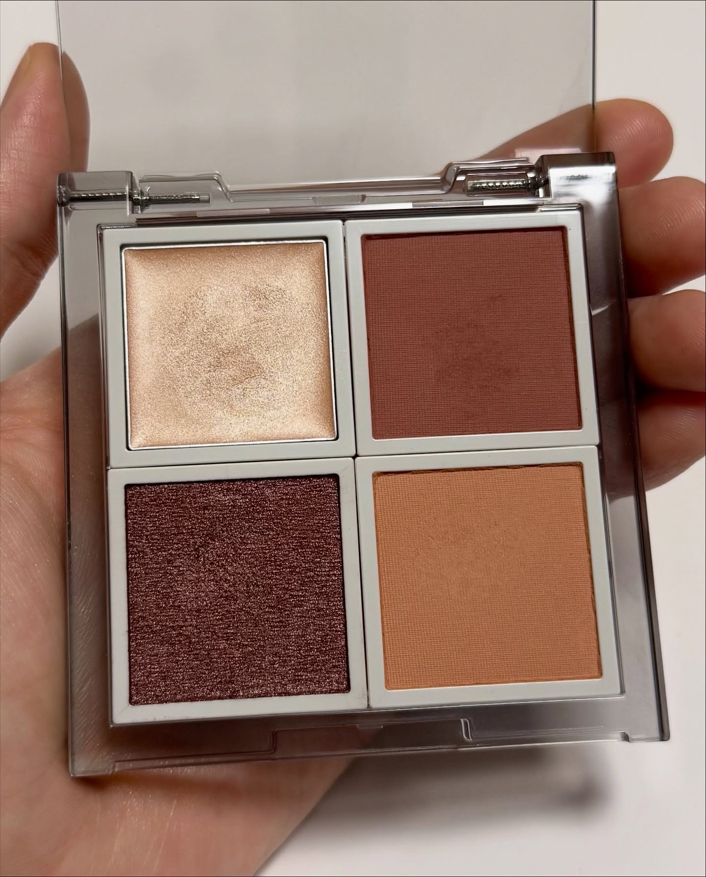 アディクション ザ シングル アイシャドウ マット/ADDICTION/単色アイシャドウを使ったクチコミ（2枚目）