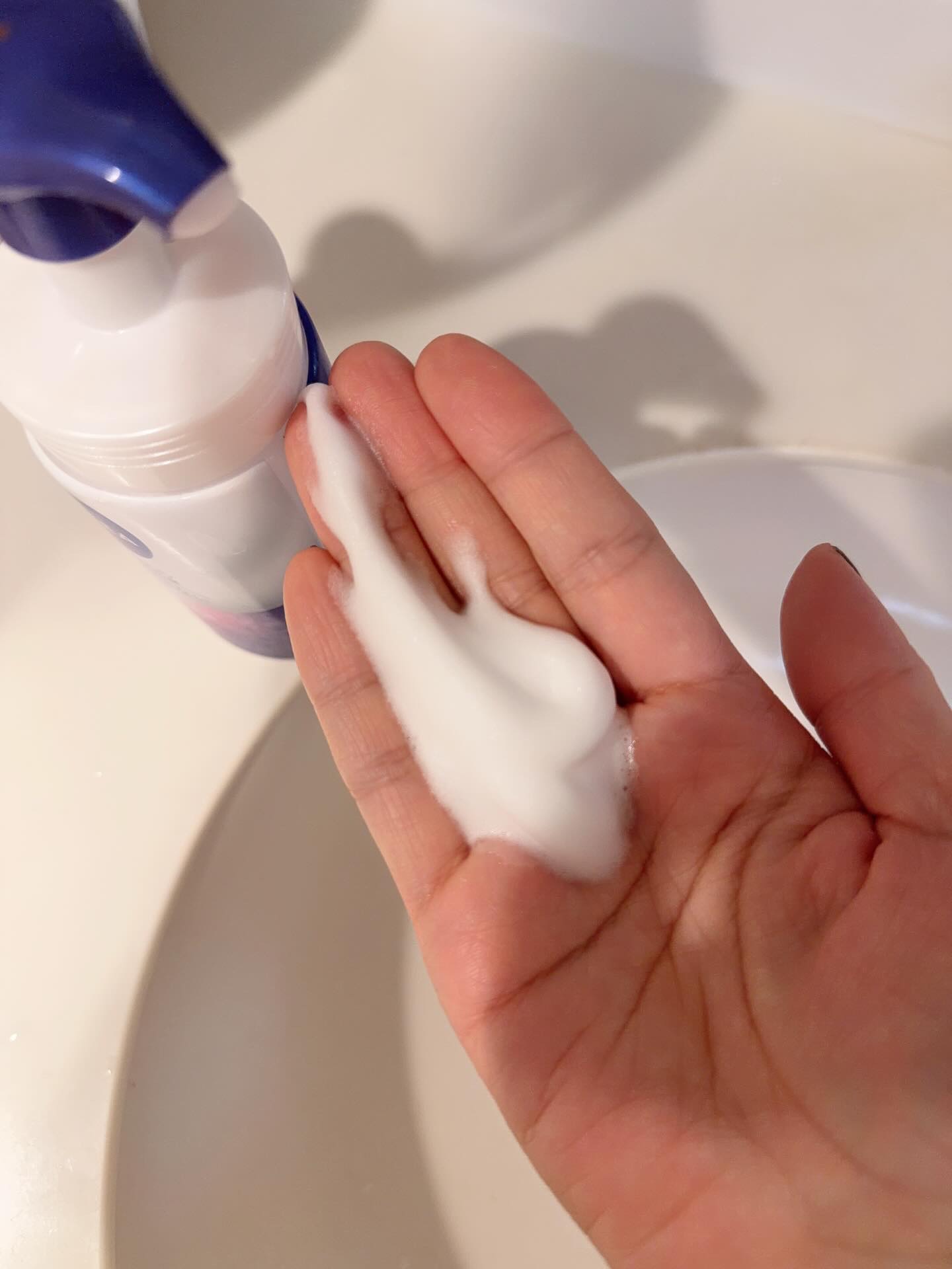 ニベア クリアビューティー弱酸性泡洗顔 もっちり美肌 本体 150ml/ニベア/泡洗顔を使ったクチコミ（2枚目）