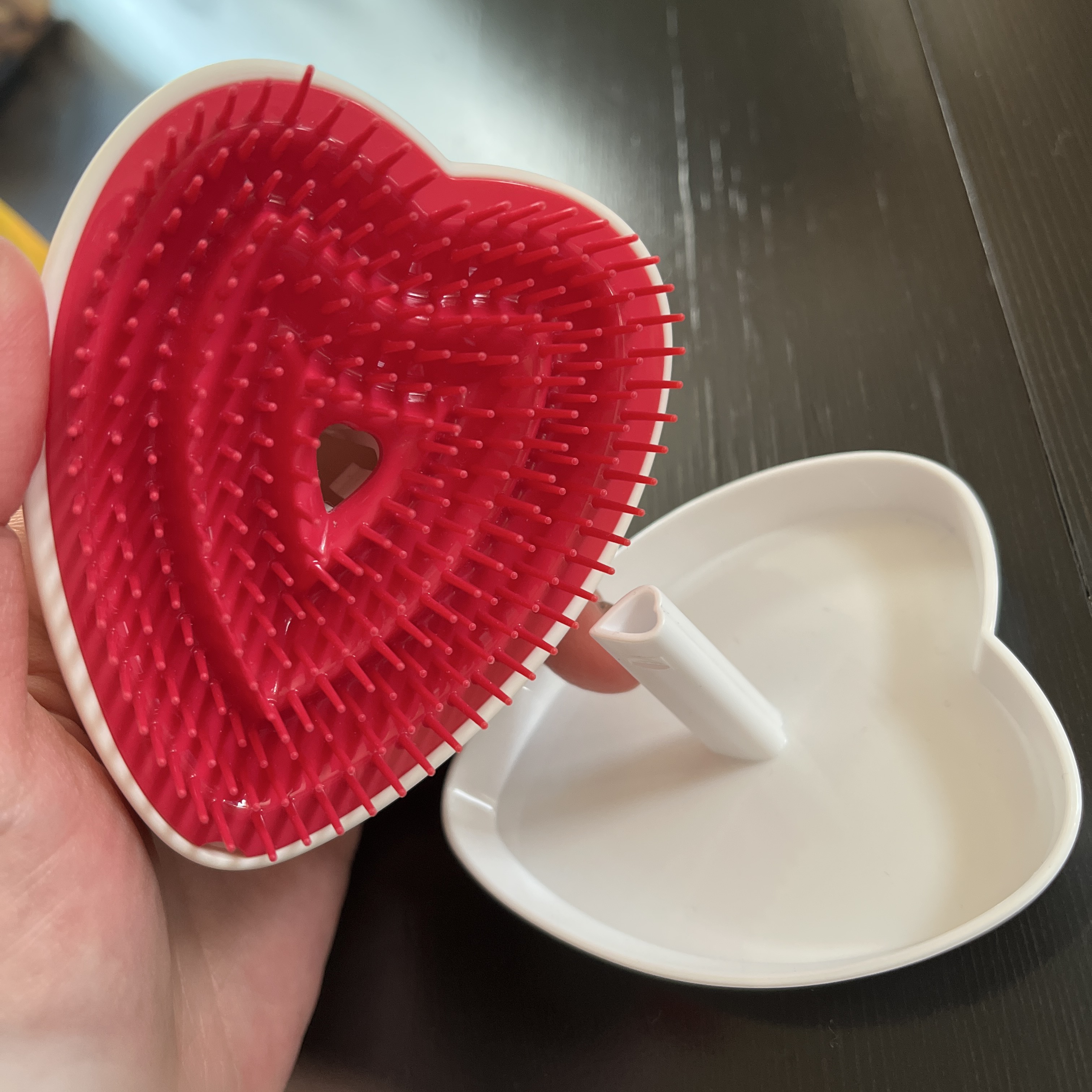 リファ ハートブラシ Mat White（マットホワイト）/ReFa/頭皮ケアを使ったクチコミ（2枚目）