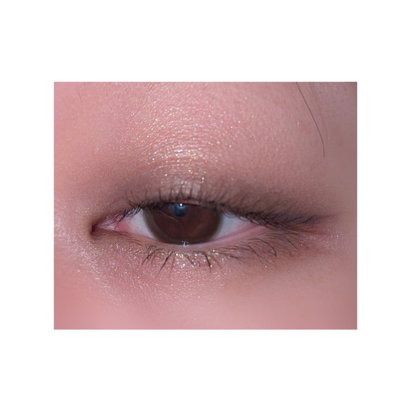 pafu8 on LIPS 「#今日のコスメ#今日のメイクこんにちは💚淡いカーキメイクヒロイ..」(4枚目)