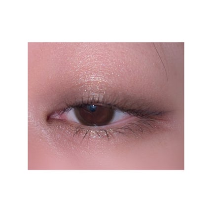 pafu8 on LIPS 「#今日のコスメ#今日のメイクこんにちは💚淡いカーキメイクヒロイ..」(4枚目)