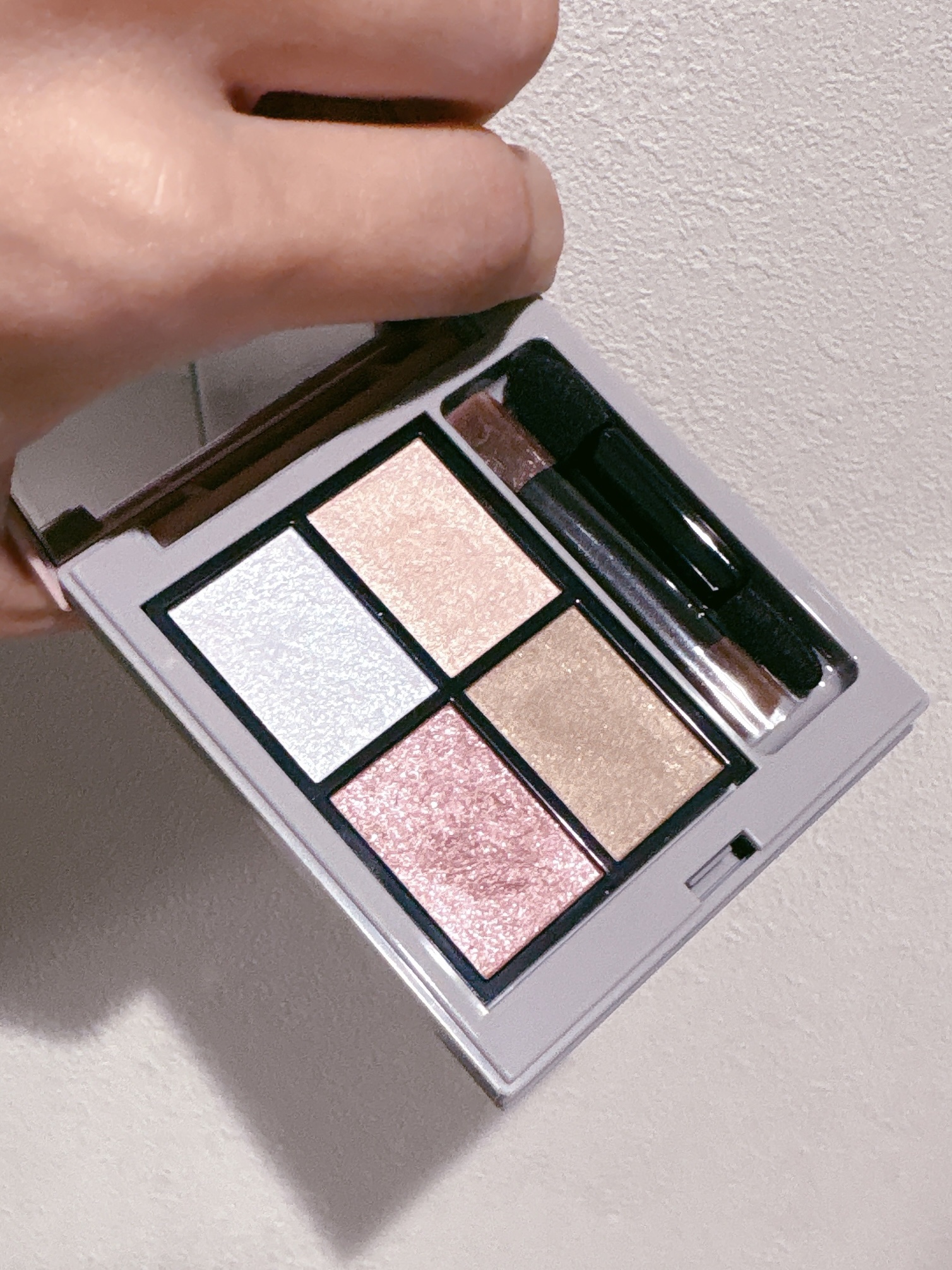 2025 ホリデーコフレ/エトヴォス/メイクアップキットを使ったクチコミ（3枚目）