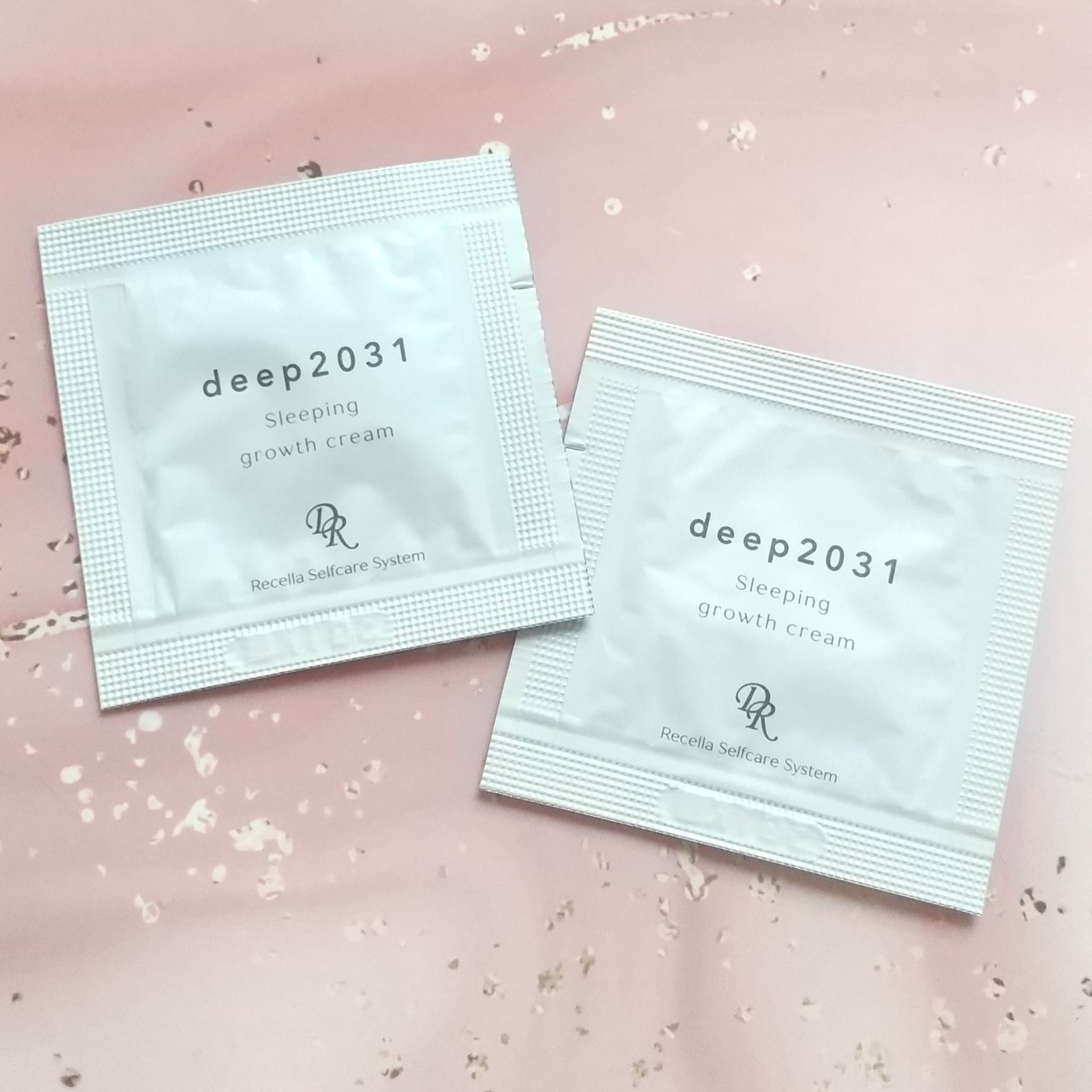 ドクターリセラから誕生した 敏感肌
向けスキンケアブランド【deep2031】
サンプルでお試しさせて頂きました✨

🍀商品名
deep2031 スリーピング グロースクリーム

🍀商品の特徴
睡眠時間に着目し、眠っている間の肌に
アプ